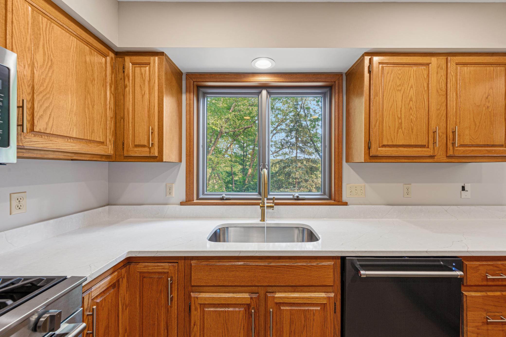 View of Residential at 14613 Carriage Lane, Burnsville MN 55306, Burnsville (16 of 41) - Mike Wilen | Minnesota Team Real Estate