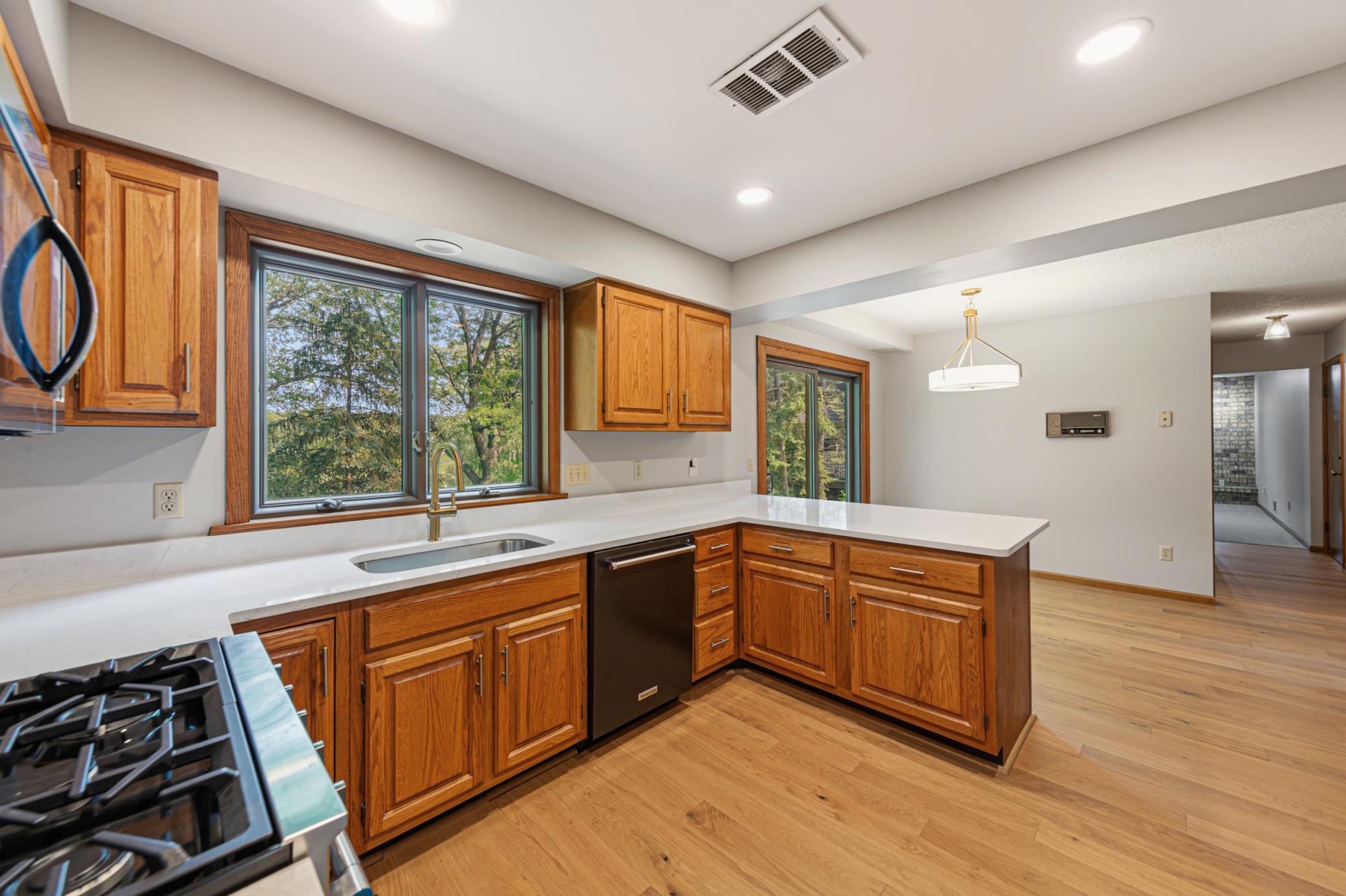 View of Residential at 14613 Carriage Lane, Burnsville MN 55306, Burnsville (14 of 41) - Mike Wilen | Minnesota Team Real Estate