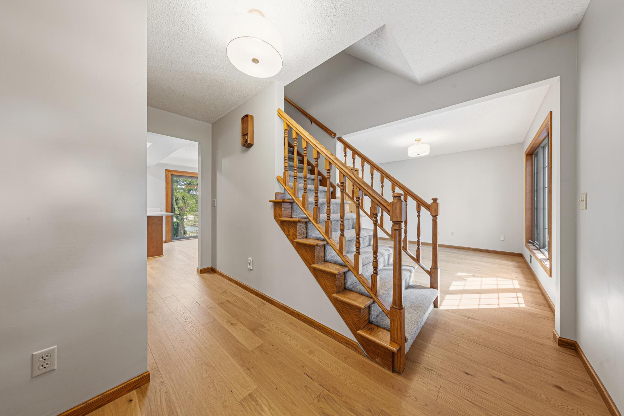View of Residential at 14613 Carriage Lane, Burnsville MN 55306, Burnsville (8 of 41) - Mike Wilen | Minnesota Team Real Estate