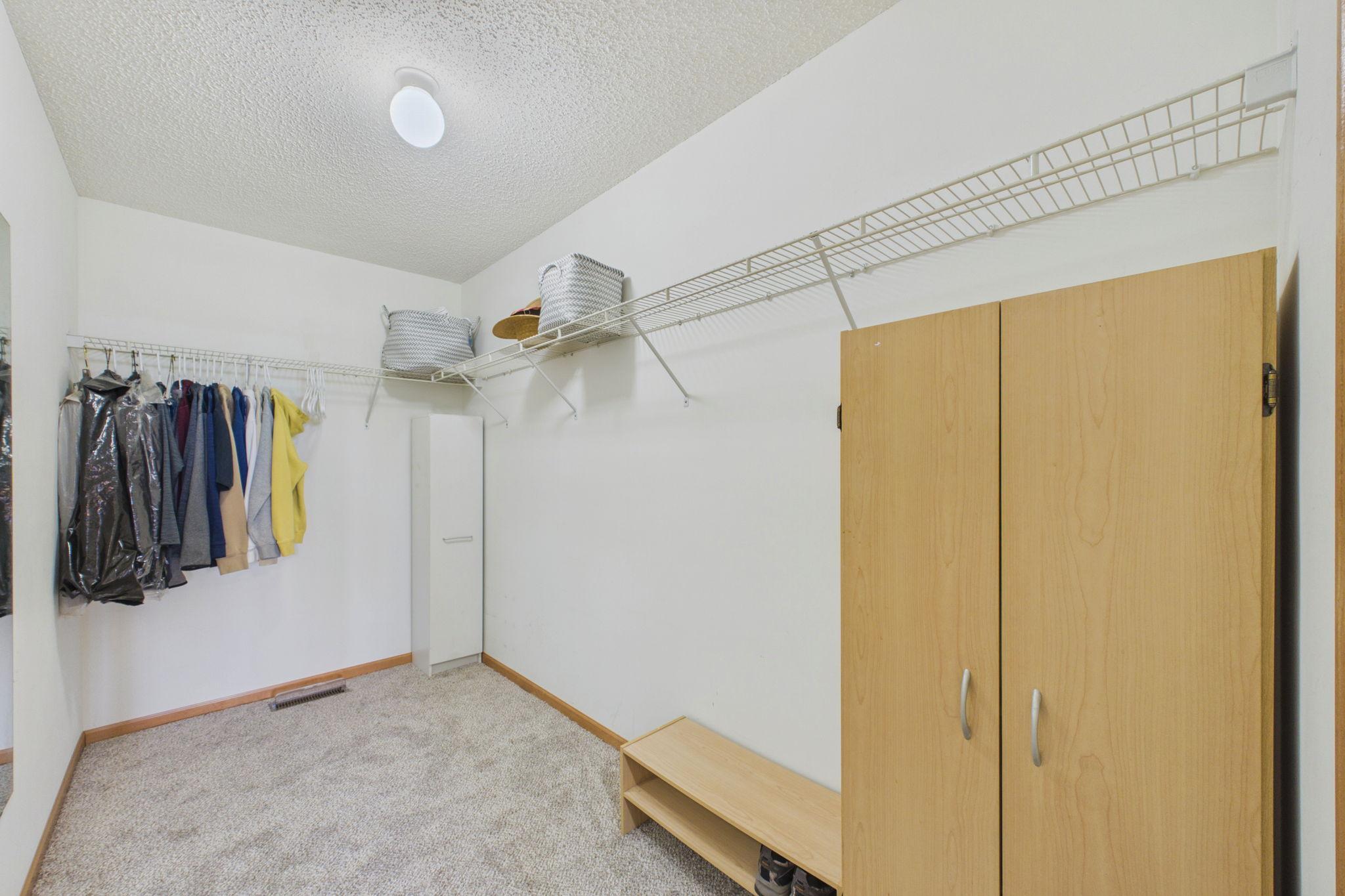 View of Residential at 1240 County Road D #3, Maplewood MN 55109, Maplewood (22 of 28) - Mike Wilen | Minnesota Team Real Estate