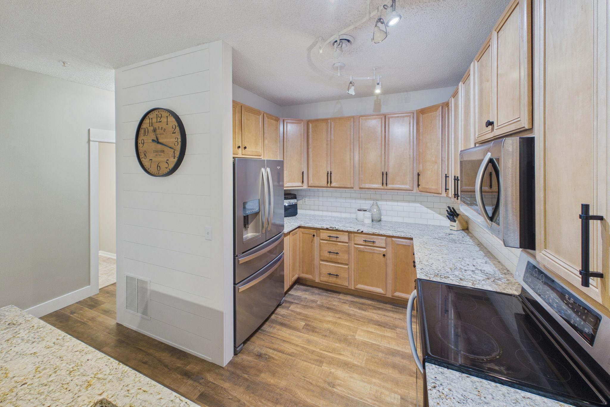 View of Residential at 1240 County Road D #3, Maplewood MN 55109, Maplewood (11 of 28) - Mike Wilen | Minnesota Team Real Estate
