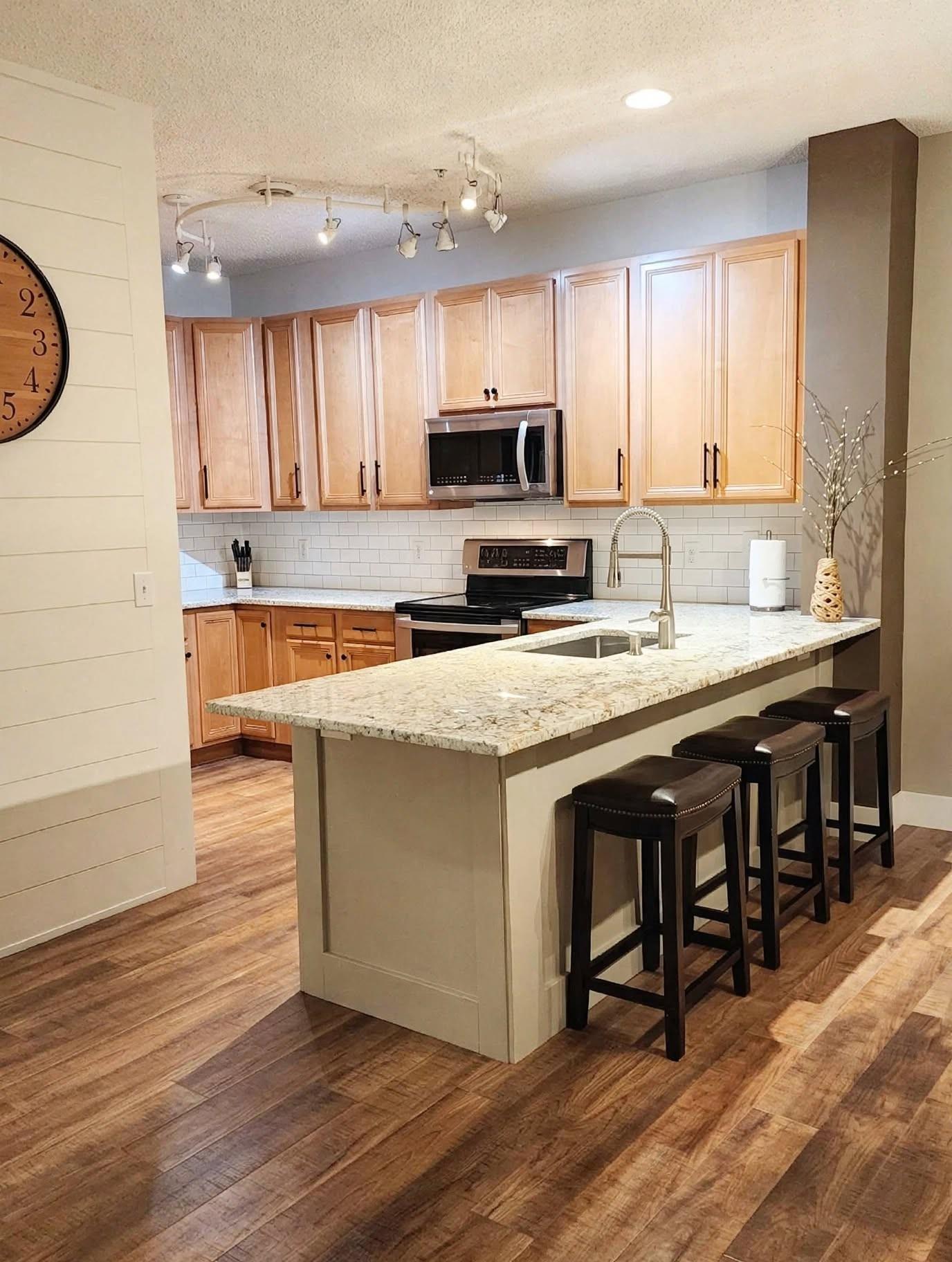 View of Residential at 1240 County Road D #3, Maplewood MN 55109, Maplewood (7 of 28) - Mike Wilen | Minnesota Team Real Estate