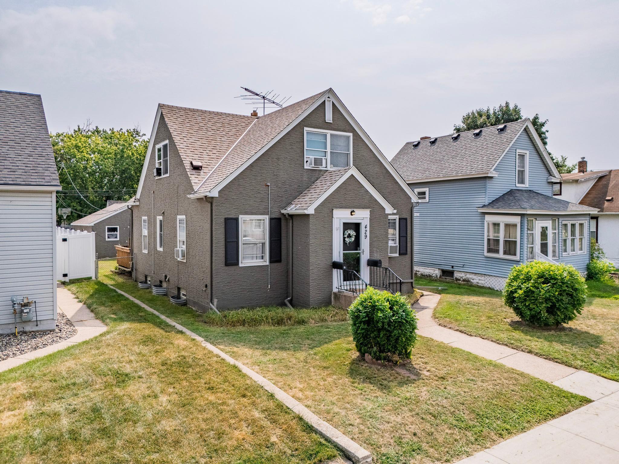 View of Residential Income at 429 5th Avenue, South Saint Paul MN 55075, South Saint Paul (3 of 38) - Mike Wilen | Minnesota Team Real Estate