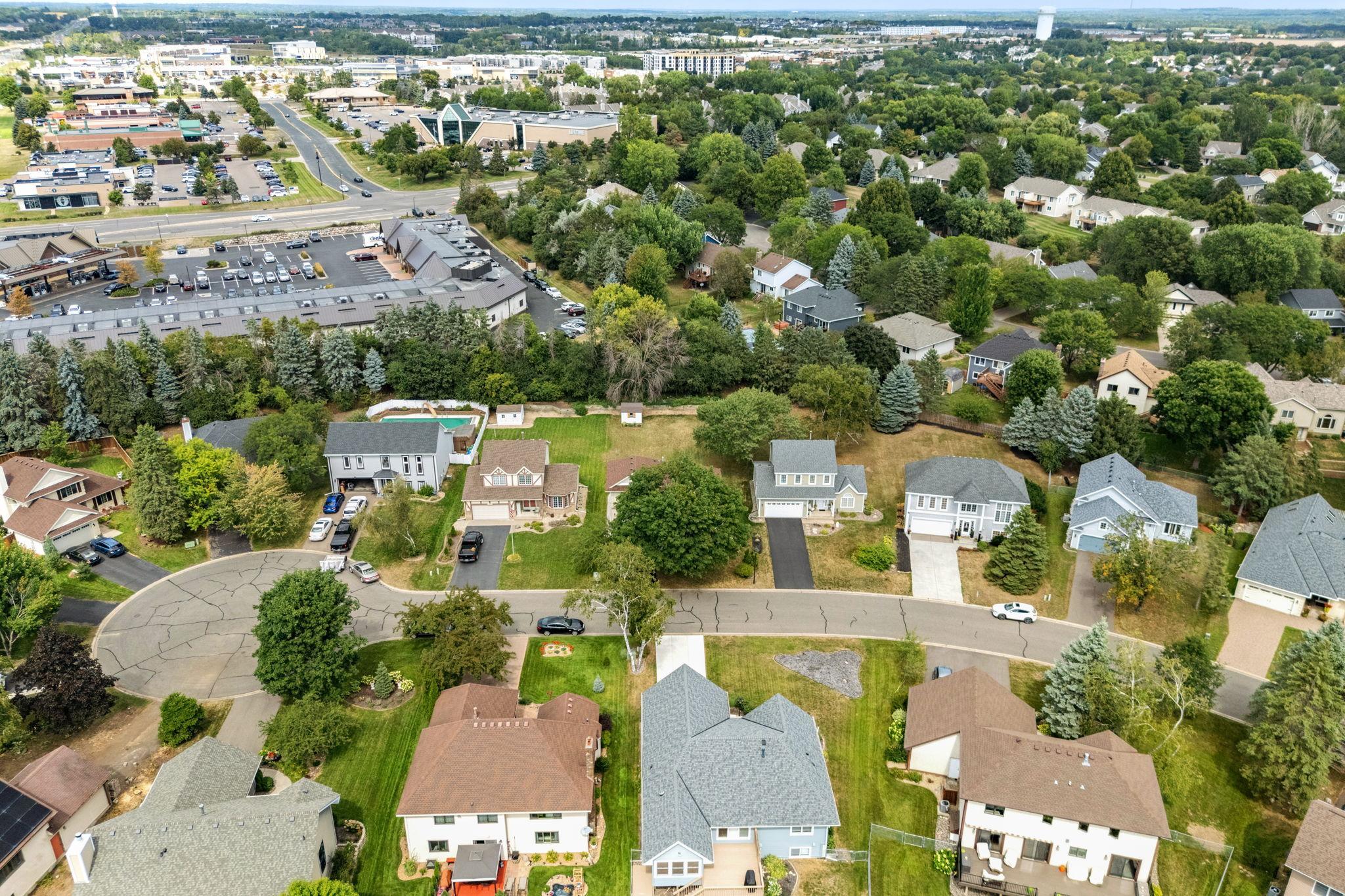 View of Residential at 8632 Seasons Court, Woodbury MN 55125, Woodbury (39 of 49) - Mike Wilen | Minnesota Team Real Estate