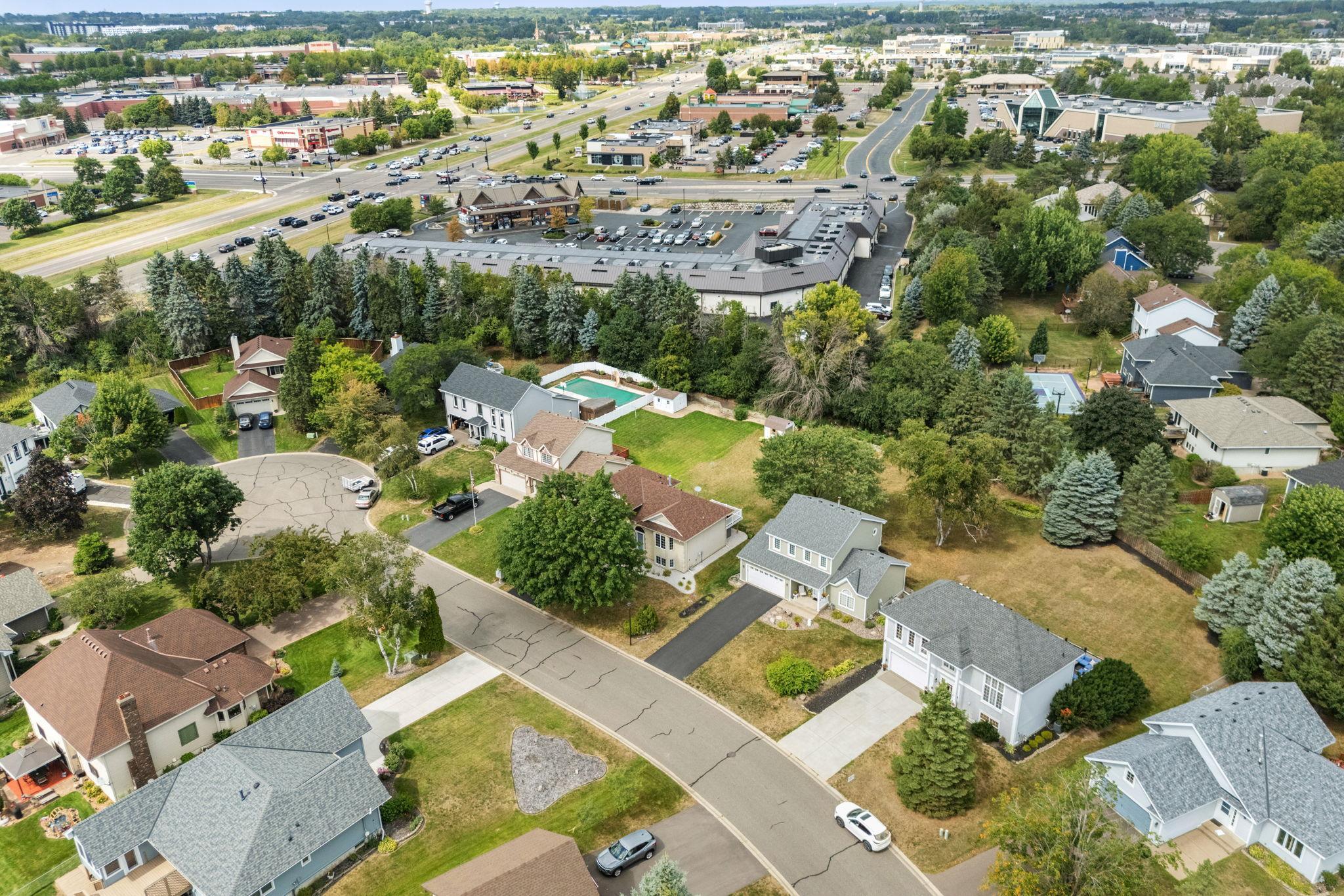View of Residential at 8632 Seasons Court, Woodbury MN 55125, Woodbury (38 of 49) - Mike Wilen | Minnesota Team Real Estate