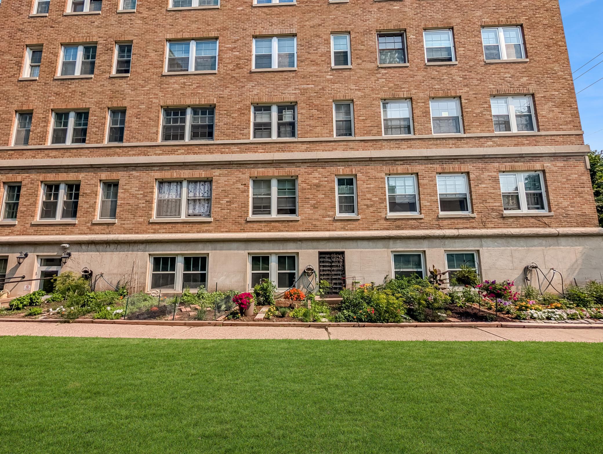 View of Residential at 2615 Park Avenue #611, Minneapolis MN 55407, Minneapolis (40 of 41) - Mike Wilen | Minnesota Team Real Estate