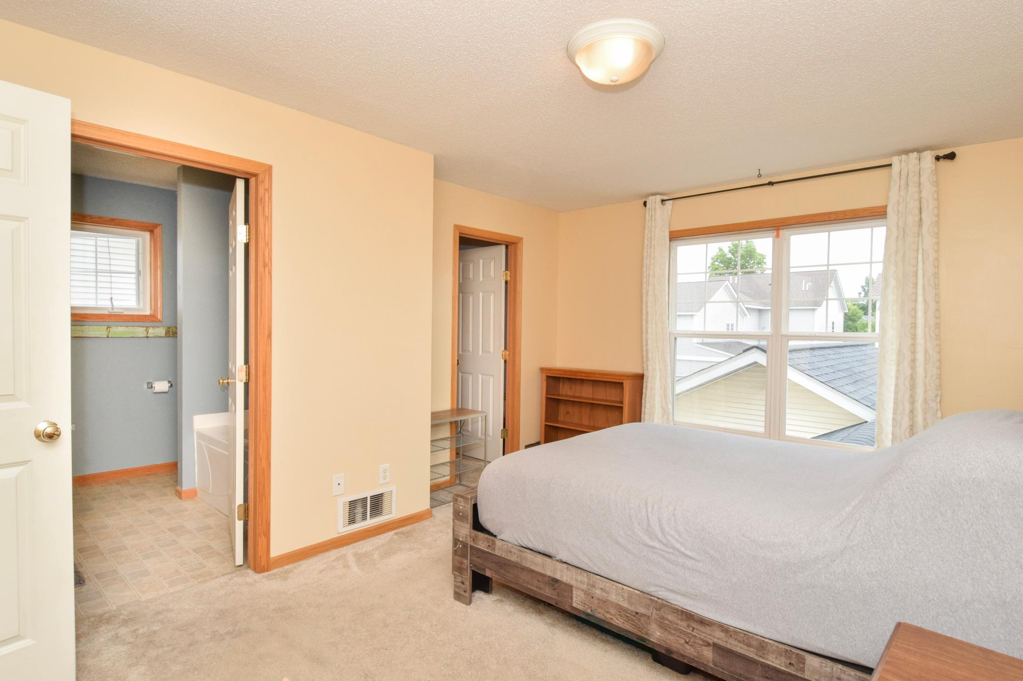 View of Residential at 114012 Hundertmark Road, Chaska MN 55318, Chaska (10 of 24) - Mike Wilen | Minnesota Team Real Estate