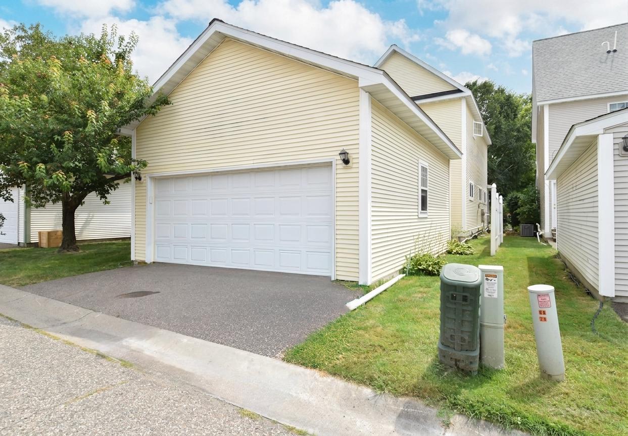 View of Residential at 114012 Hundertmark Road, Chaska MN 55318, Chaska (3 of 24) - Mike Wilen | Minnesota Team Real Estate