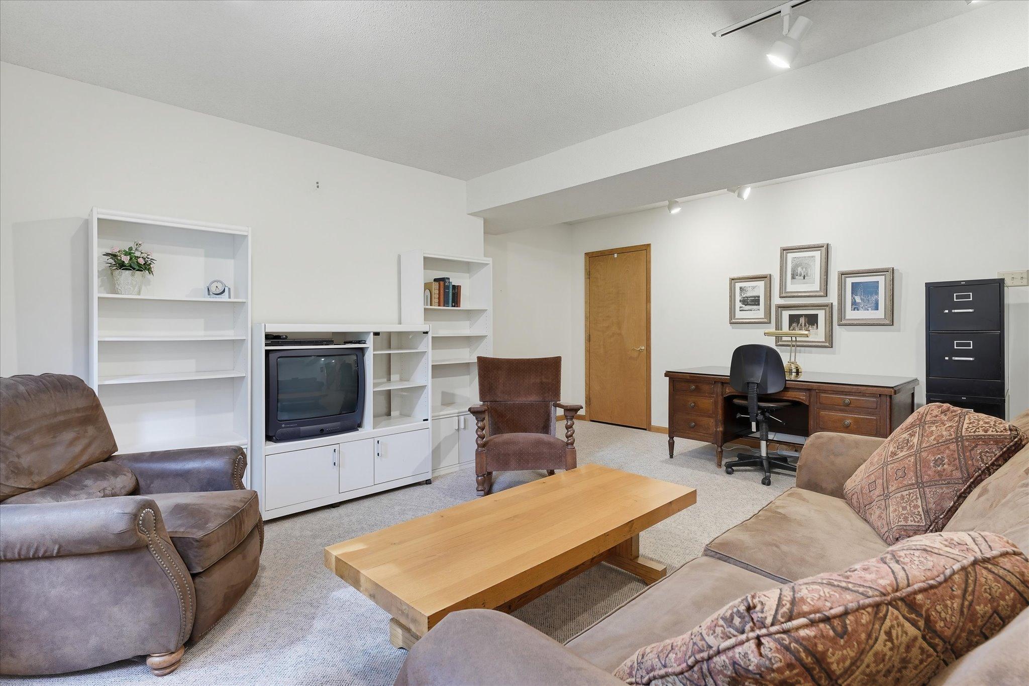 View of Residential at 1900 Victoria Road #J, Mendota Heights MN 55118, Mendota Heights (49 of 55) - Mike Wilen | Minnesota Team Real Estate