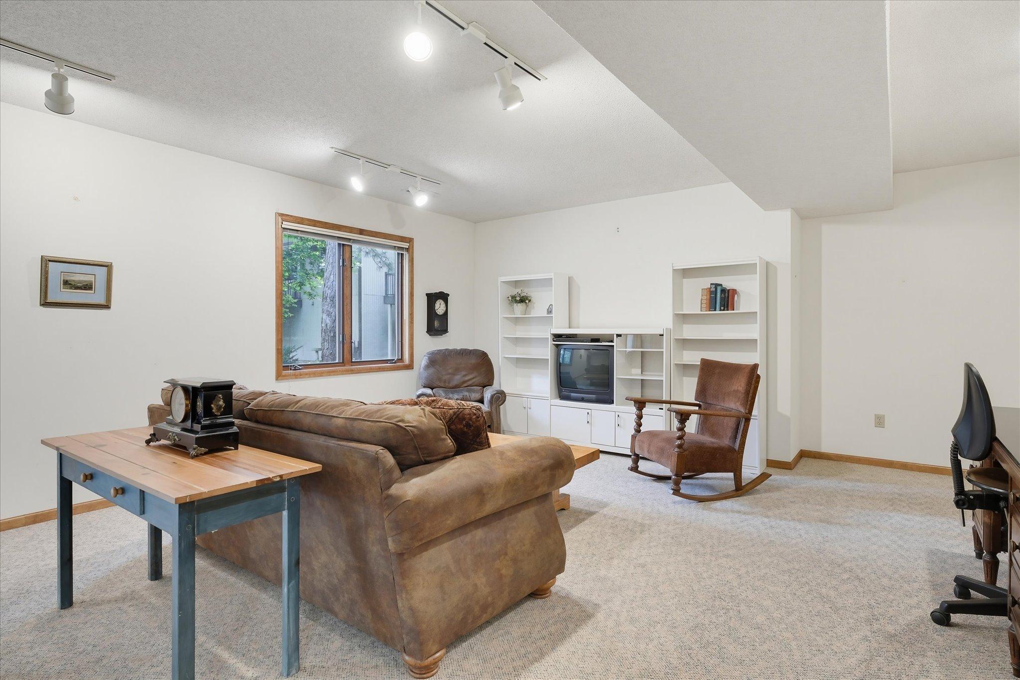 View of Residential at 1900 Victoria Road #J, Mendota Heights MN 55118, Mendota Heights (47 of 55) - Mike Wilen | Minnesota Team Real Estate