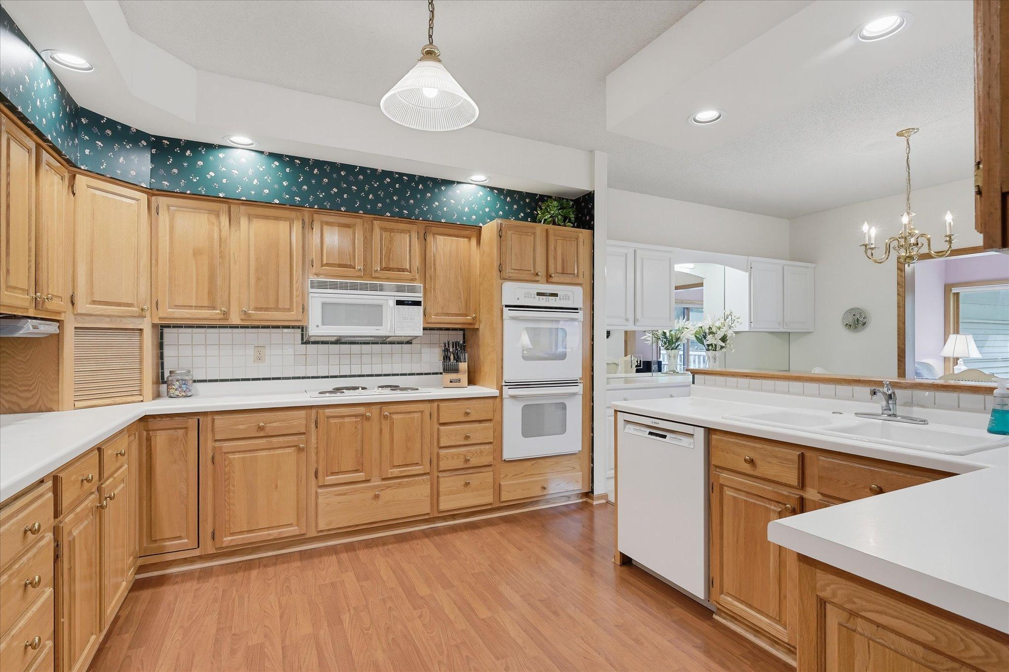View of Residential at 1900 Victoria Road #J, Mendota Heights MN 55118, Mendota Heights (36 of 55) - Mike Wilen | Minnesota Team Real Estate