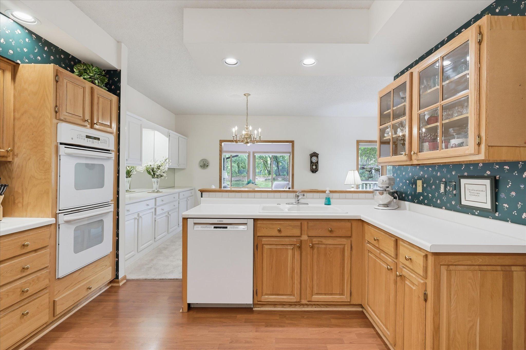 View of Residential at 1900 Victoria Road #J, Mendota Heights MN 55118, Mendota Heights (37 of 55) - Mike Wilen | Minnesota Team Real Estate