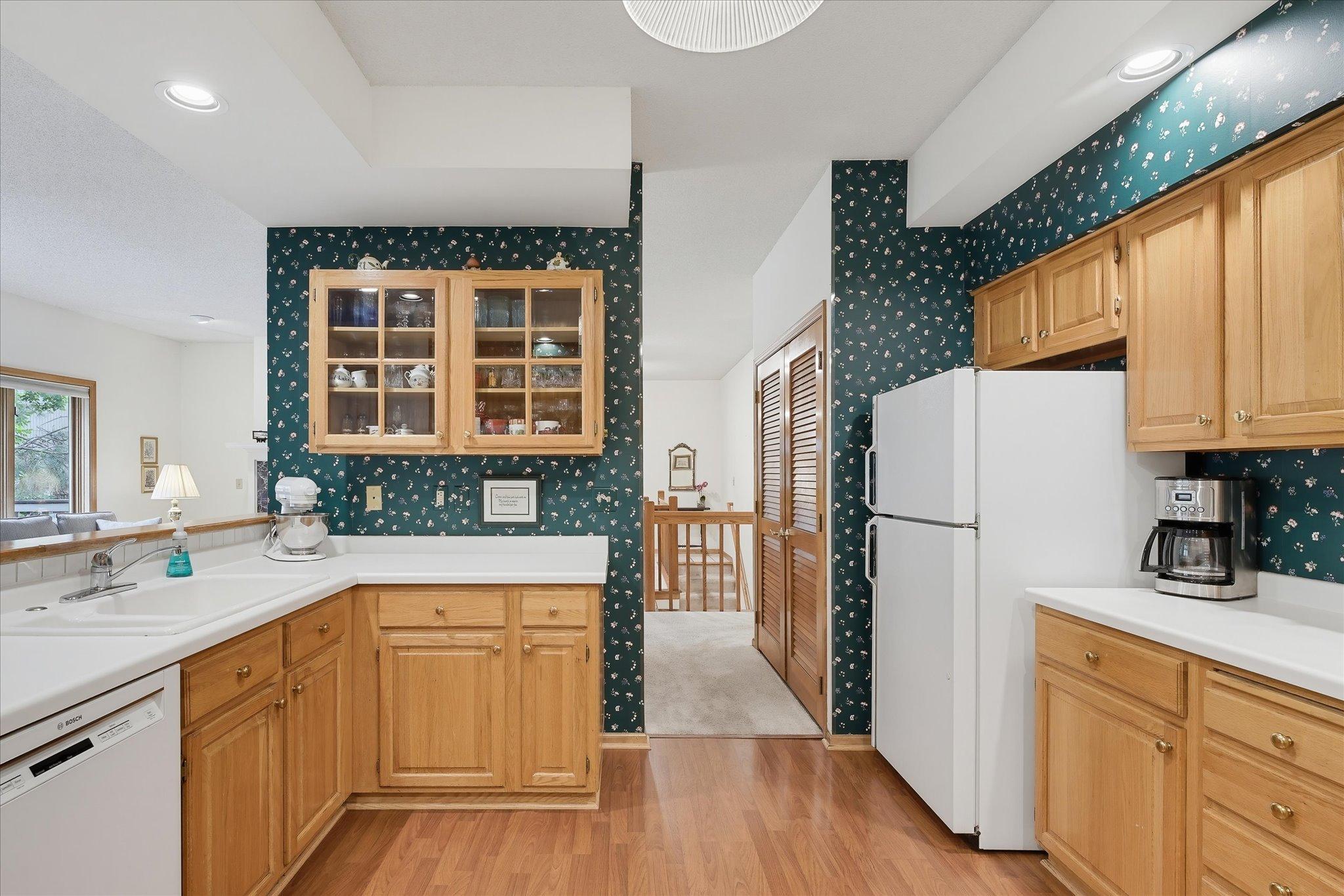 View of Residential at 1900 Victoria Road #J, Mendota Heights MN 55118, Mendota Heights (28 of 55) - Mike Wilen | Minnesota Team Real Estate
