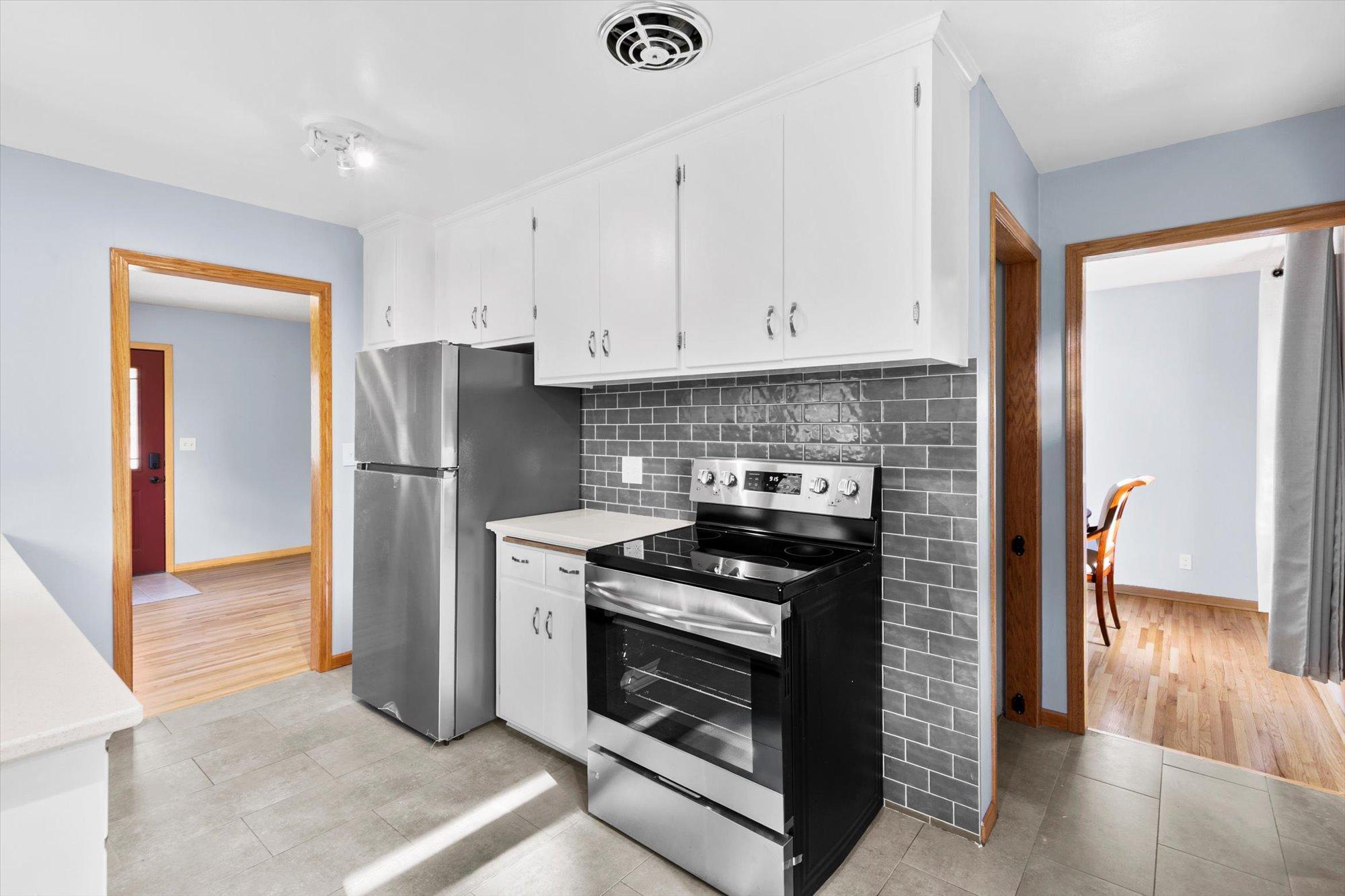 View of Residential at 9119 Bloomington Avenue, Bloomington MN 55425, Bloomington (9 of 38) - Mike Wilen | Minnesota Team Real Estate