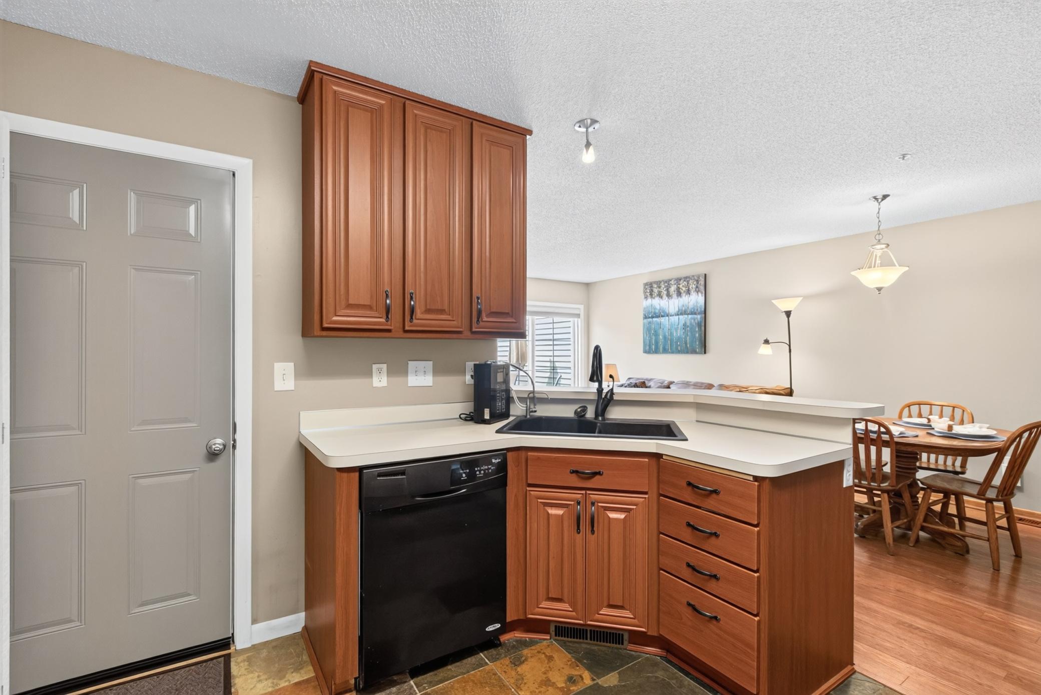 View of Residential at 2210 Ranchview Lane #127, Plymouth MN 55447, Plymouth (10 of 21) - Mike Wilen | Minnesota Team Real Estate