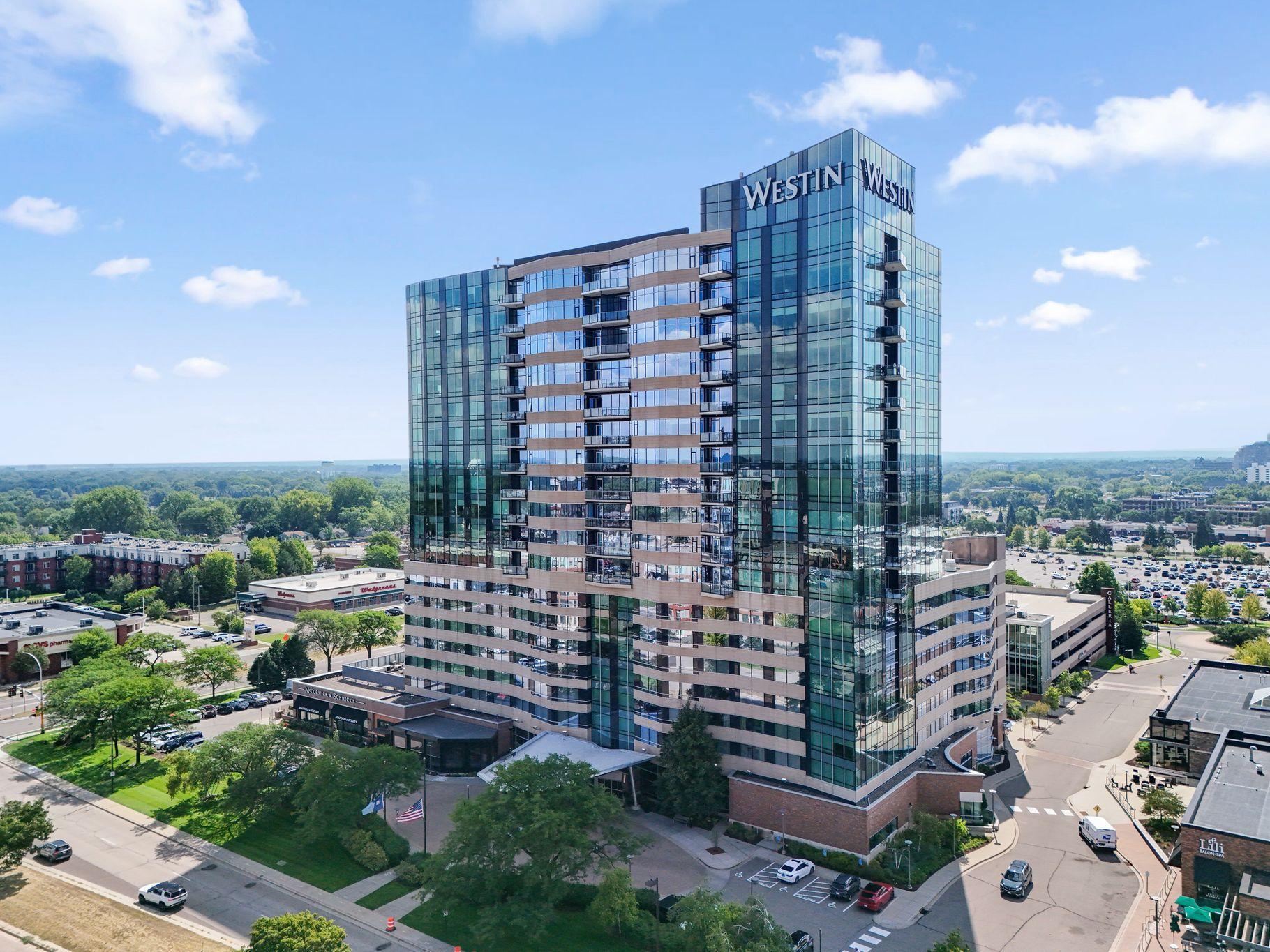 View of Residential at 3209 Galleria #1003, Edina MN 55435, Edina (33 of 35) - Mike Wilen | Minnesota Team Real Estate