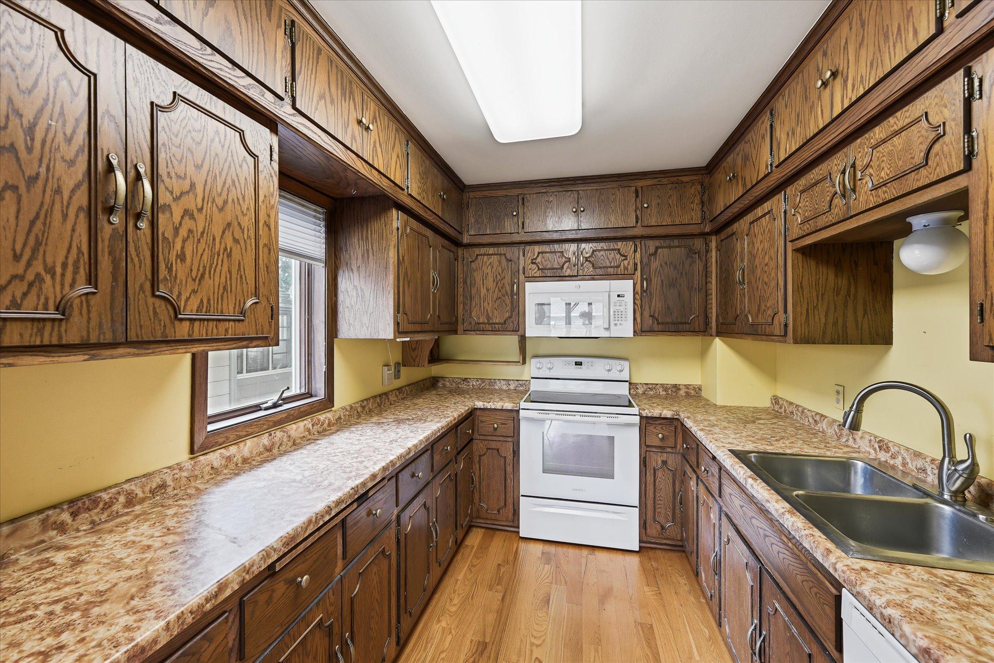 View of Residential at 1918 Clear Avenue, Saint Paul MN 55119, Saint Paul (6 of 32) - Mike Wilen | Minnesota Team Real Estate