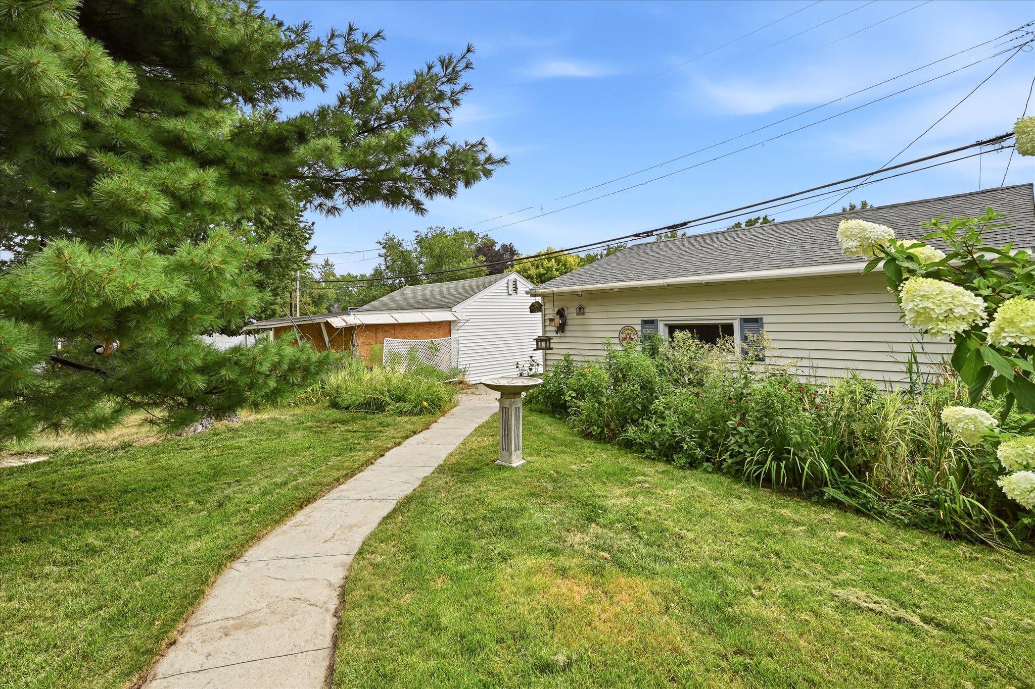 View of Residential at 1918 Clear Avenue, Saint Paul MN 55119, Saint Paul (29 of 32) - Mike Wilen | Minnesota Team Real Estate