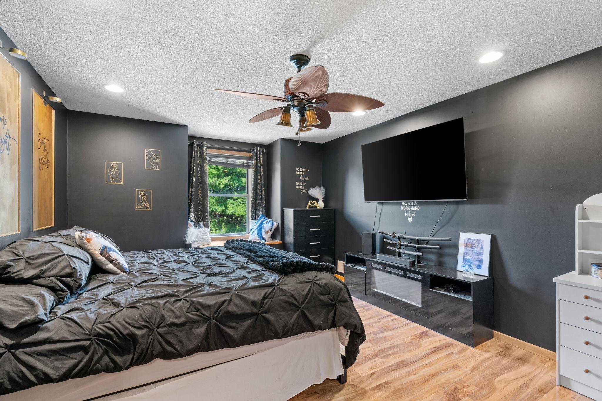 View of Residential at 14260 Estates Avenue, Apple Valley MN 55124, Apple Valley (16 of 34) - Mike Wilen | Minnesota Team Real Estate