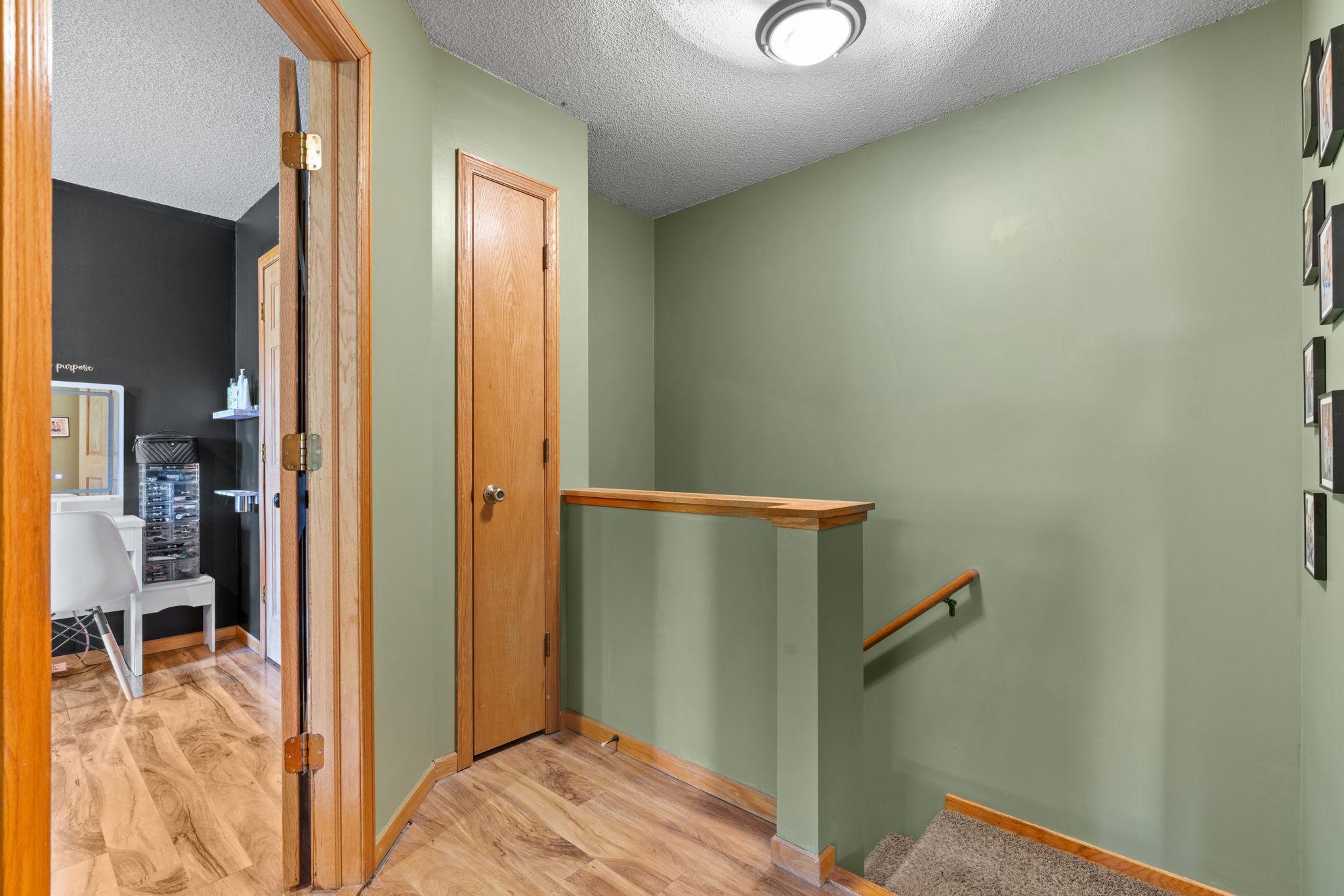 View of Residential at 14260 Estates Avenue, Apple Valley MN 55124, Apple Valley (14 of 34) - Mike Wilen | Minnesota Team Real Estate