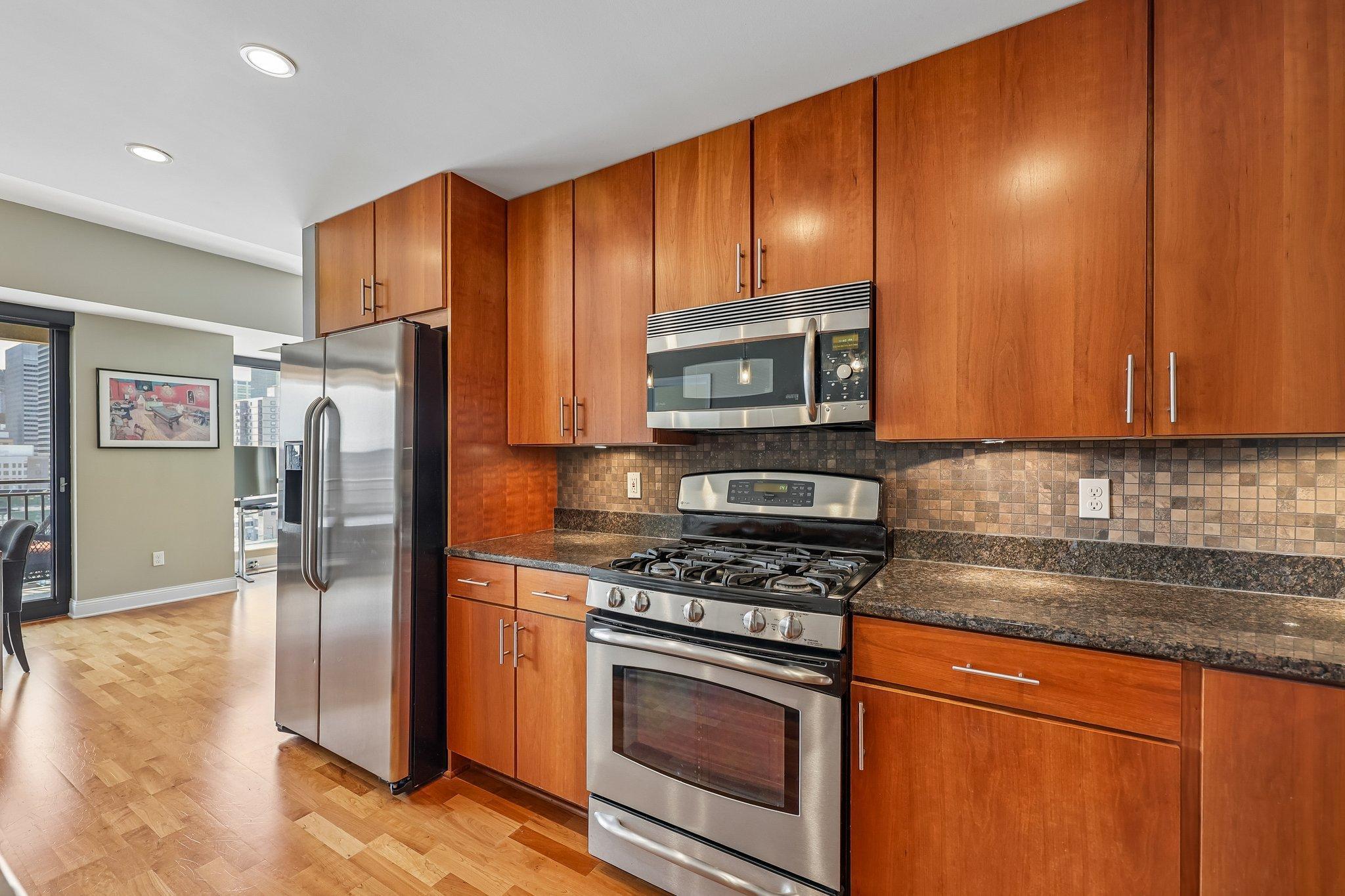 View of Residential at 100 3rd Avenue #1006, Minneapolis MN 55401, Minneapolis (8 of 56) - Mike Wilen | Minnesota Team Real Estate