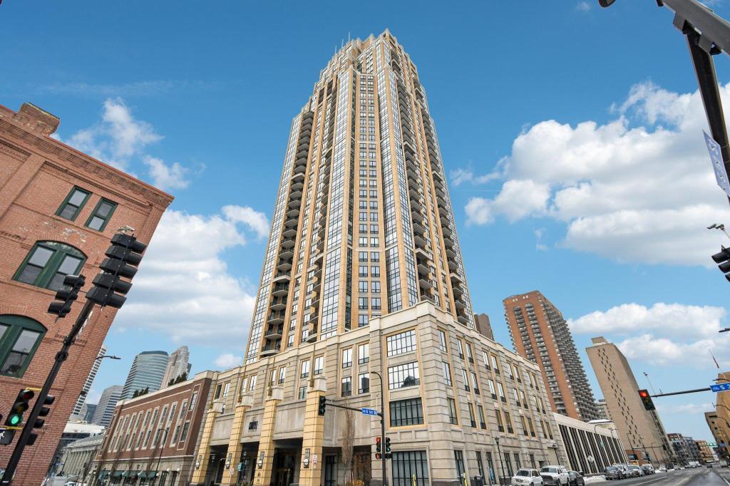 View of Residential at 100 3rd Avenue #1006, Minneapolis MN 55401, Minneapolis (51 of 56) - Mike Wilen | Minnesota Team Real Estate