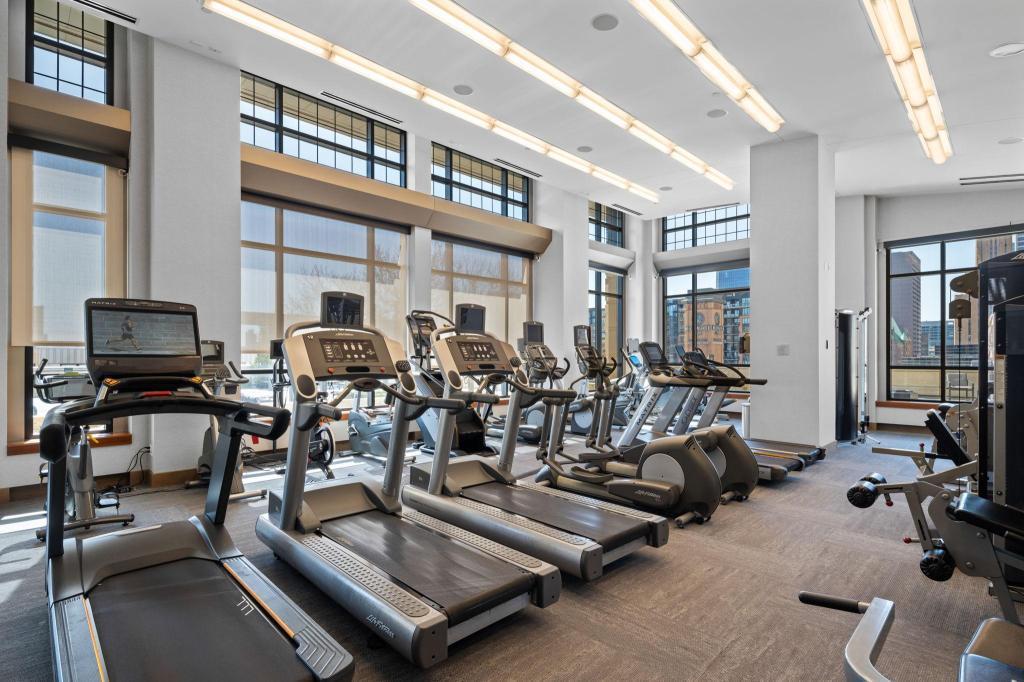 View of Residential at 100 3rd Avenue #1006, Minneapolis MN 55401, Minneapolis (34 of 56) - Mike Wilen | Minnesota Team Real Estate