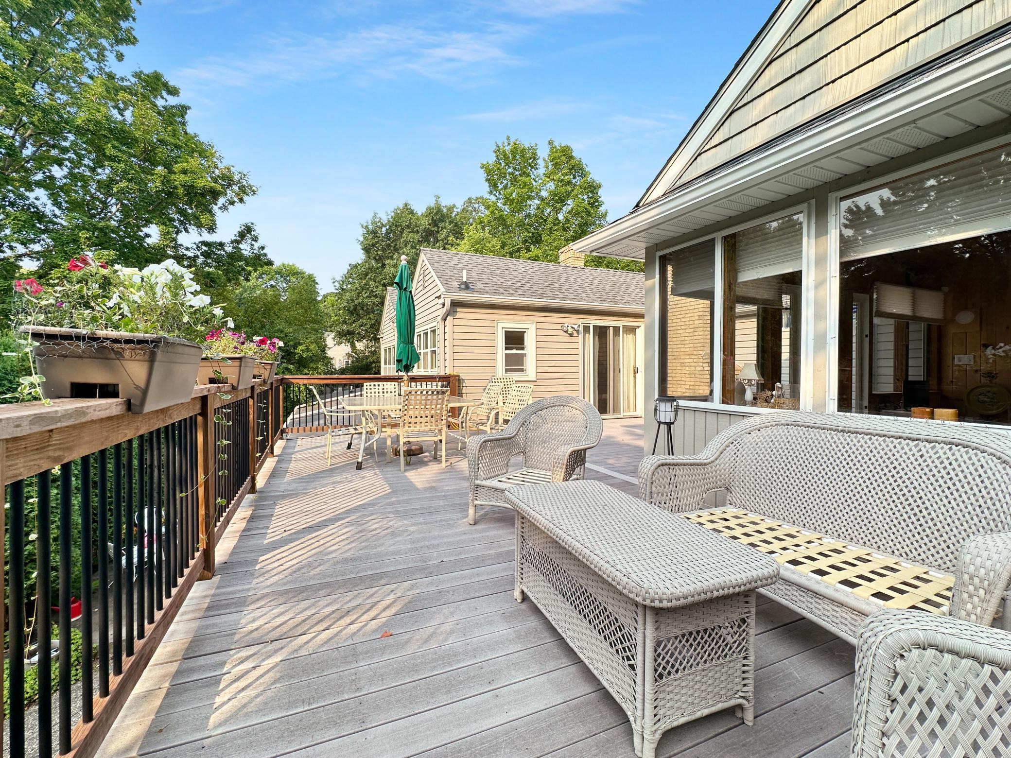 View of Residential at 251 Lake Street, Excelsior MN 55331, Excelsior (38 of 46) - Mike Wilen | Minnesota Team Real Estate