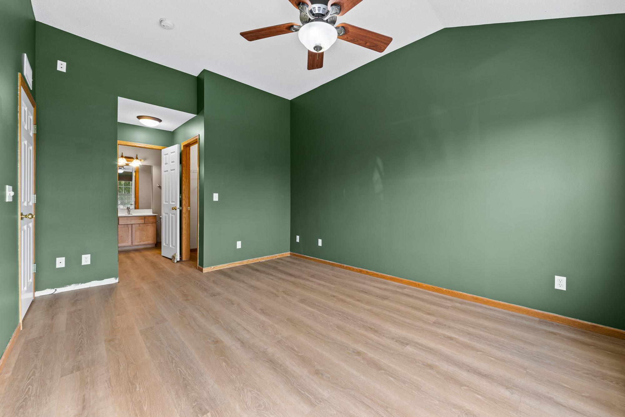 View of Residential at 941 Newport Avenue, Shakopee MN 55379, Shakopee (25 of 40) - Mike Wilen | Minnesota Team Real Estate