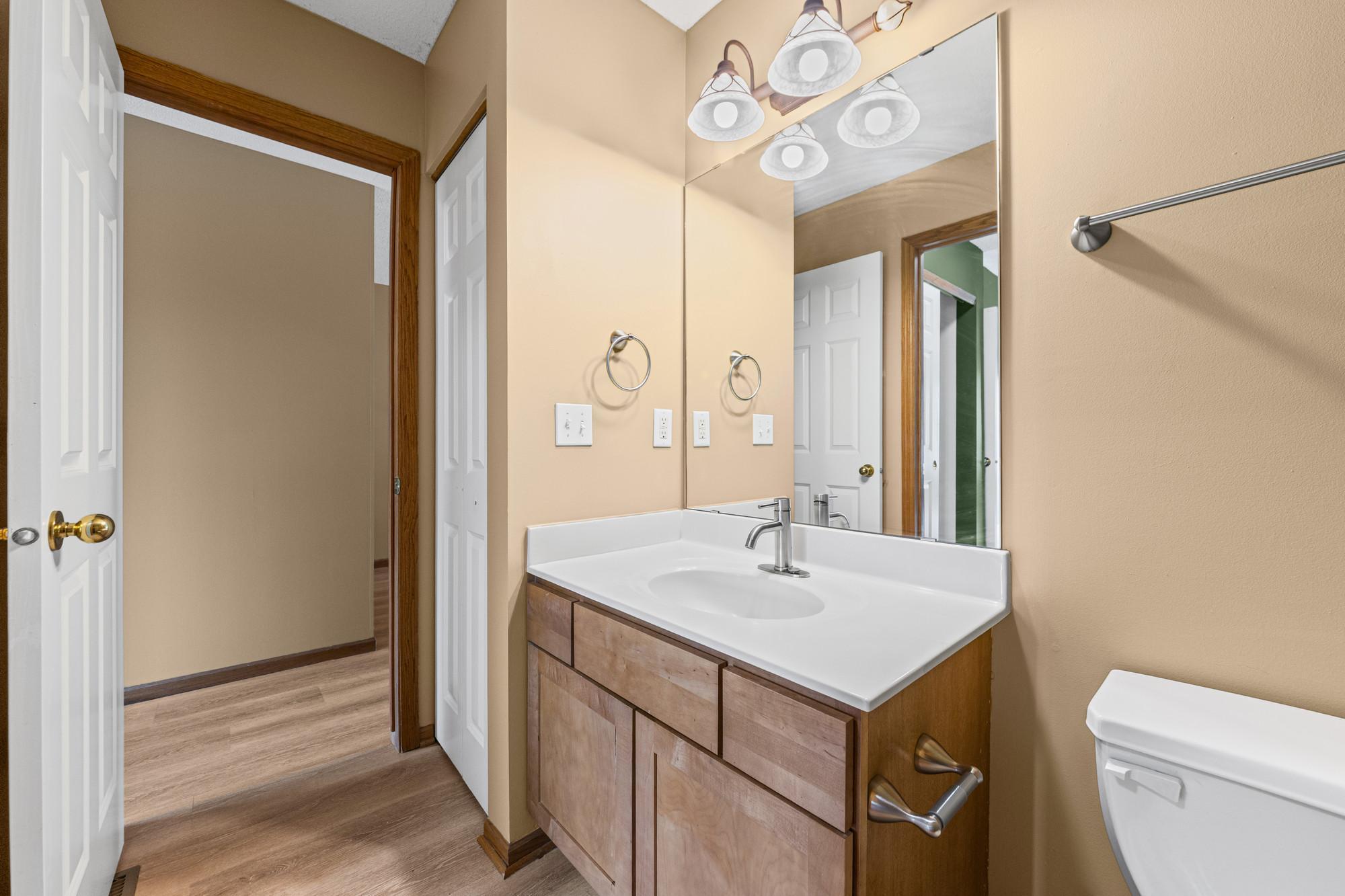 View of Residential at 941 Newport Avenue, Shakopee MN 55379, Shakopee (21 of 40) - Mike Wilen | Minnesota Team Real Estate