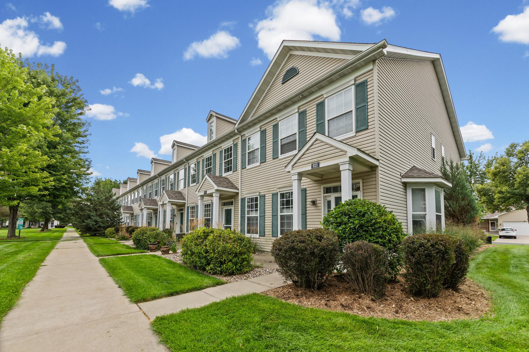 View of Residential at 941 Newport Avenue, Shakopee MN 55379, Shakopee (5 of 40) - Mike Wilen | Minnesota Team Real Estate