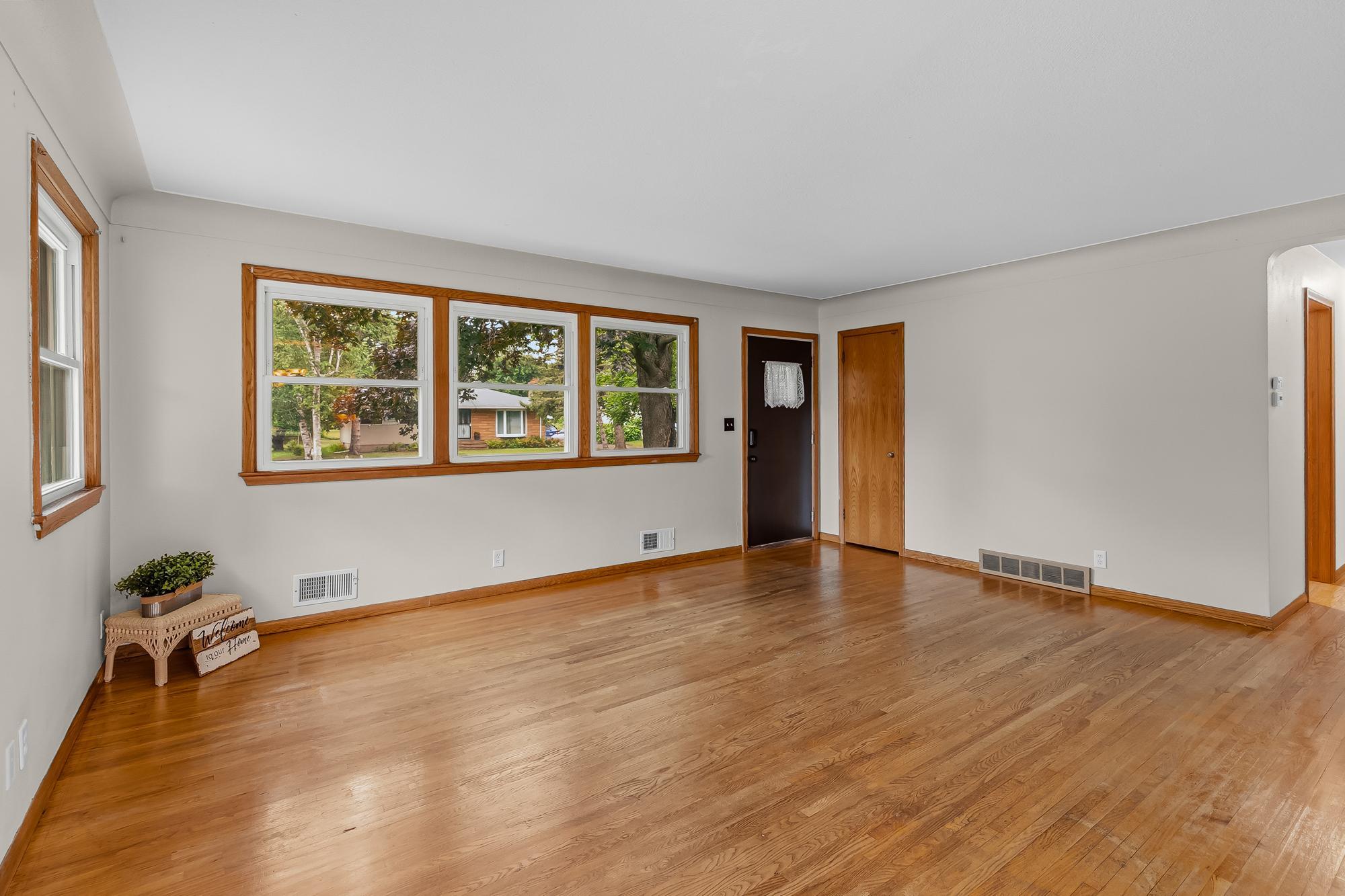 View of Residential at 1843 Grant Road, Arden Hills MN 55112, Arden Hills (2 of 34) - Mike Wilen | Minnesota Team Real Estate