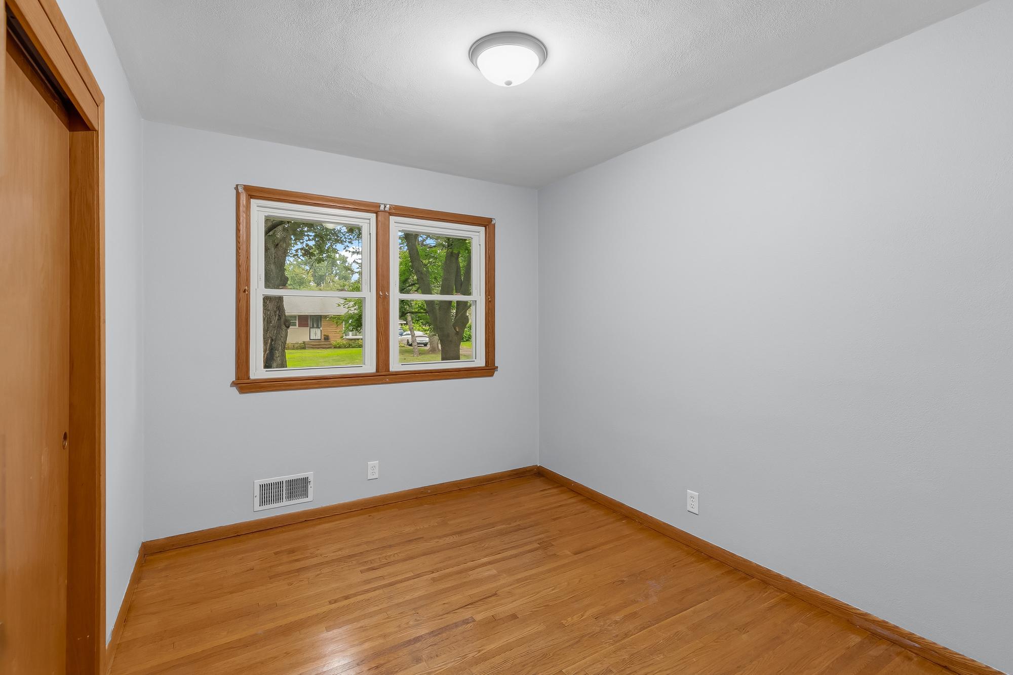View of Residential at 1843 Grant Road, Arden Hills MN 55112, Arden Hills (8 of 34) - Mike Wilen | Minnesota Team Real Estate
