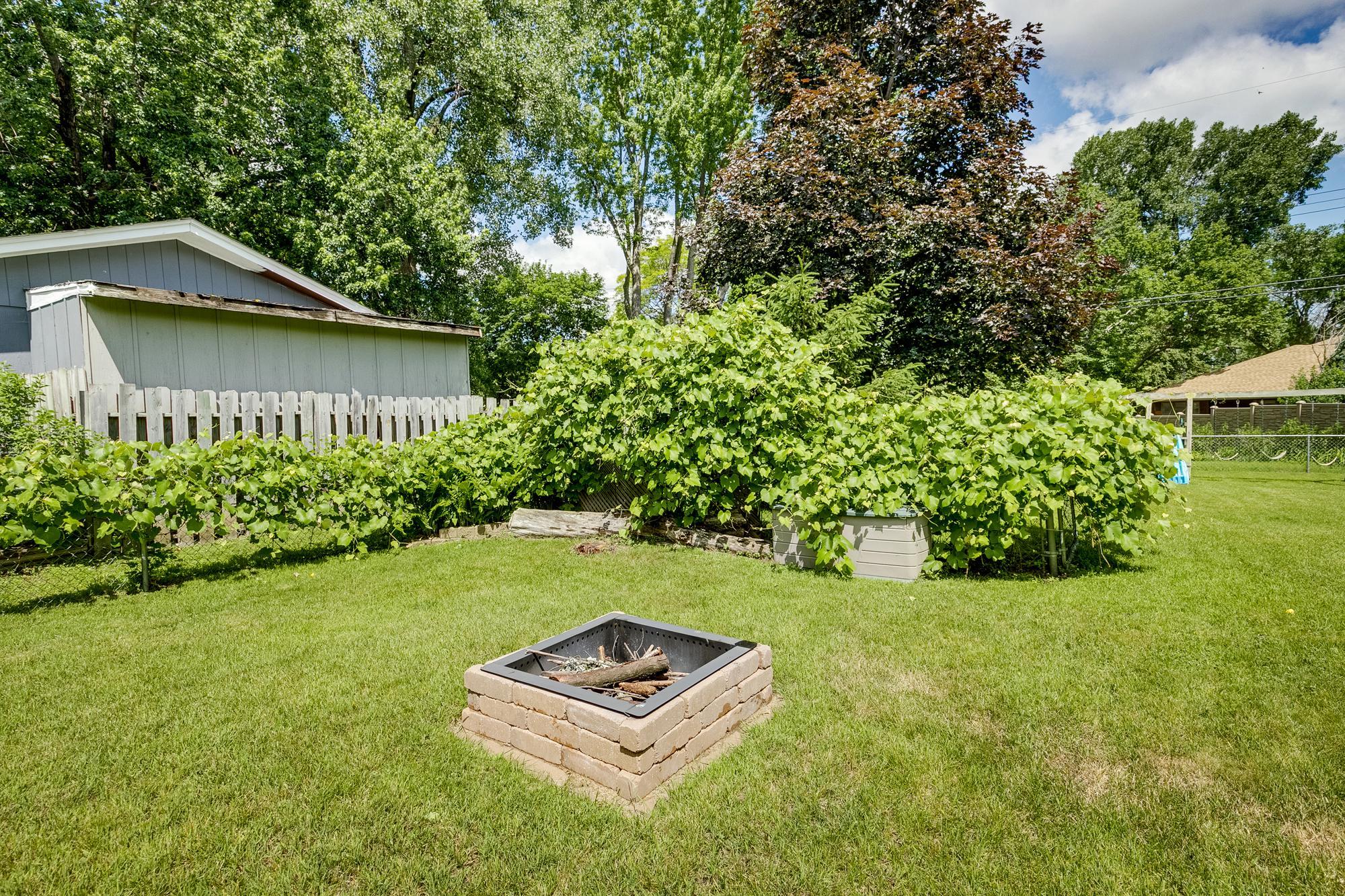 View of Residential at 1843 Grant Road, Arden Hills MN 55112, Arden Hills (20 of 34) - Mike Wilen | Minnesota Team Real Estate
