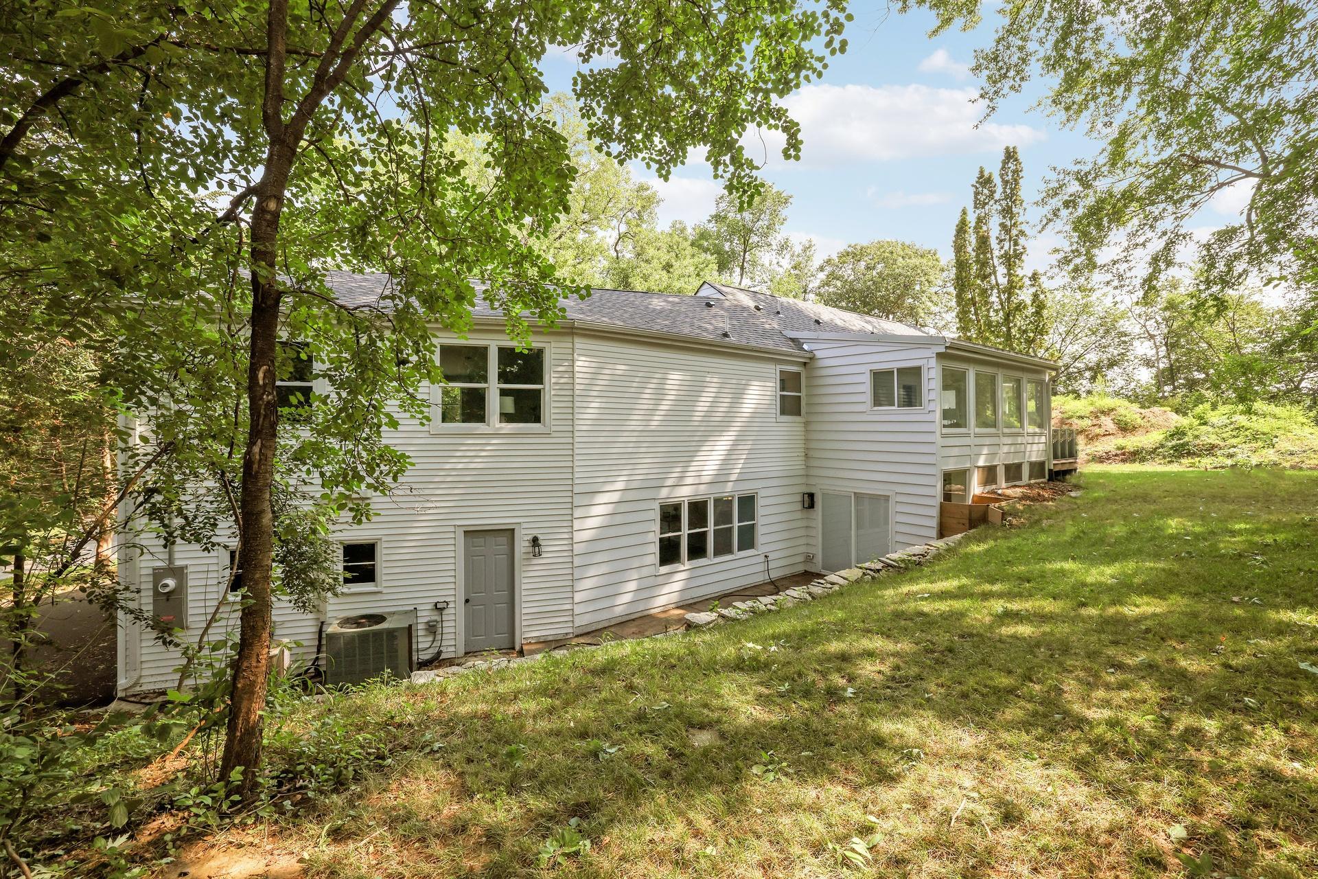 View of Residential at 5111 Colonial Drive, Golden Valley MN 55416, Golden Valley (24 of 30) - Mike Wilen | Minnesota Team Real Estate