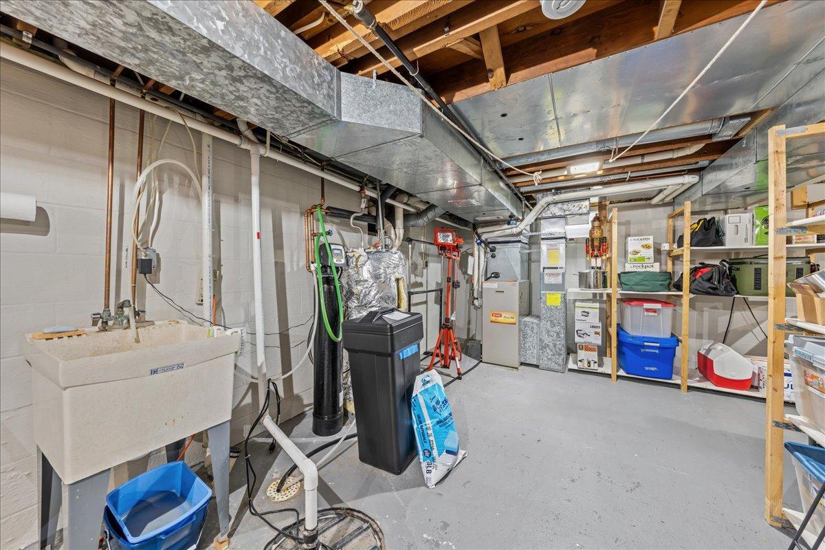 View of Residential at 198 Ferndale Street, Maplewood MN 55119, Maplewood (31 of 45) - Mike Wilen | Minnesota Team Real Estate