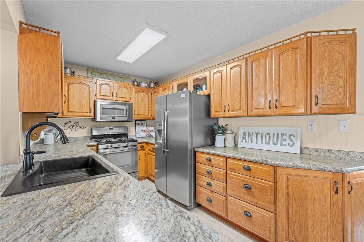 View of Residential at 198 Ferndale Street, Maplewood MN 55119, Maplewood (13 of 45) - Mike Wilen | Minnesota Team Real Estate