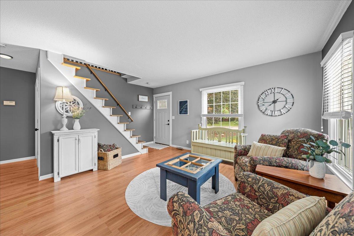 View of Residential at 198 Ferndale Street, Maplewood MN 55119, Maplewood (5 of 45) - Mike Wilen | Minnesota Team Real Estate
