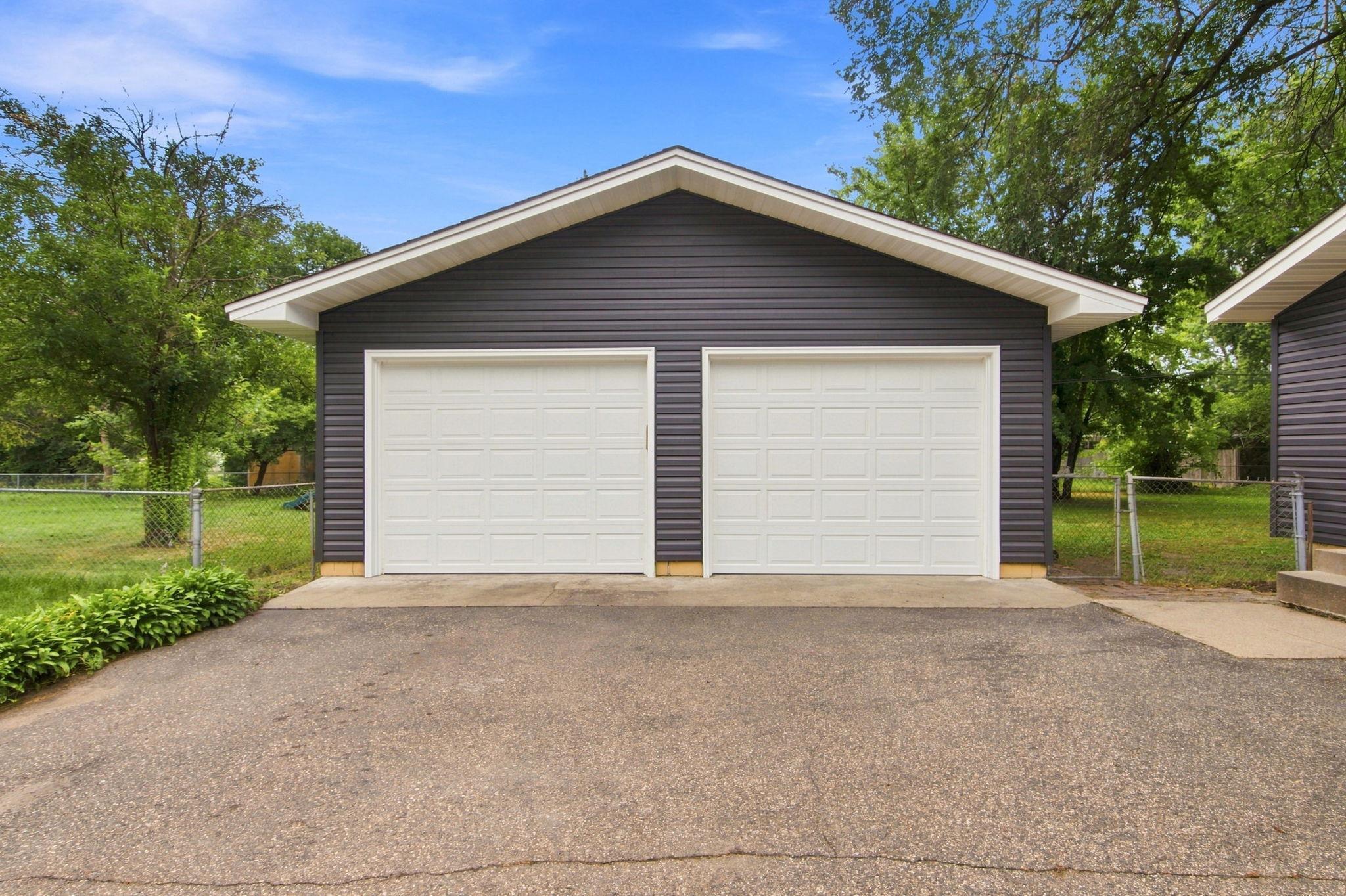 View of Residential at 6717 Dutton Avenue, Brooklyn Park MN 55428, Brooklyn Park (23 of 26) - Mike Wilen | Minnesota Team Real Estate