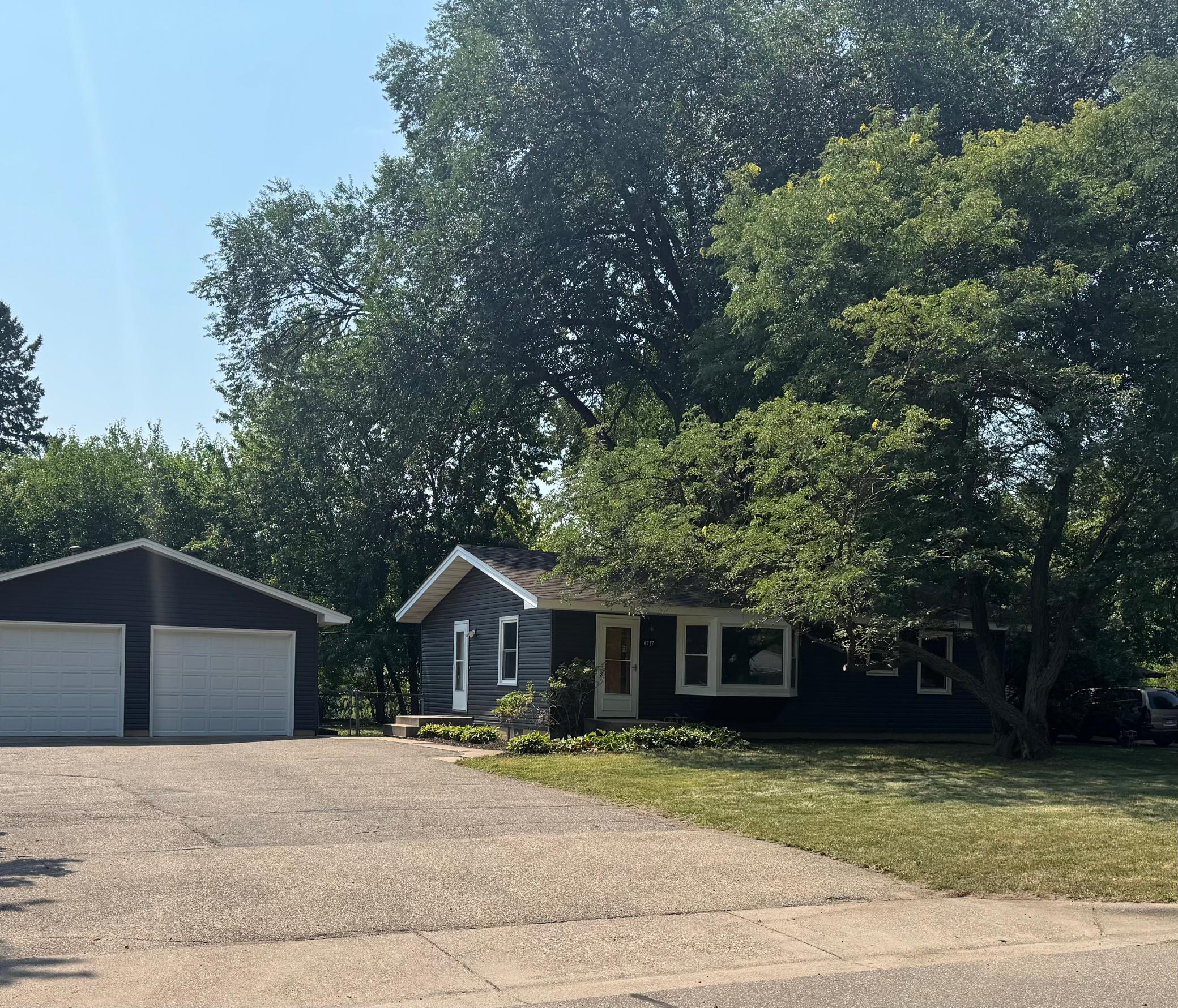 View of Residential at 6717 Dutton Avenue, Brooklyn Park MN 55428, Brooklyn Park (3 of 26) - Mike Wilen | Minnesota Team Real Estate