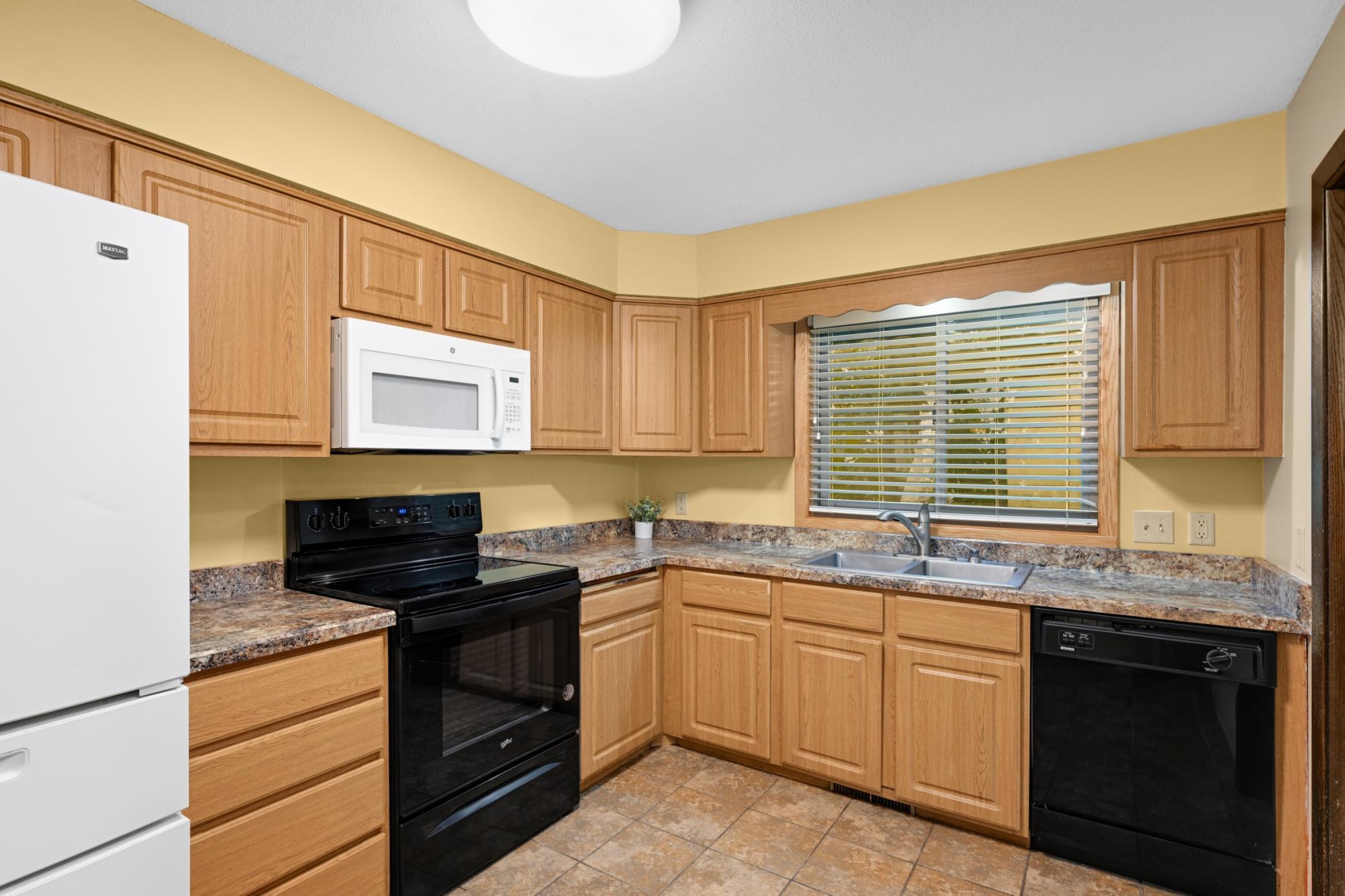 View of Residential at 1989 Foxridge Road, Saint Paul MN 55119, Saint Paul (12 of 36) - Mike Wilen | Minnesota Team Real Estate