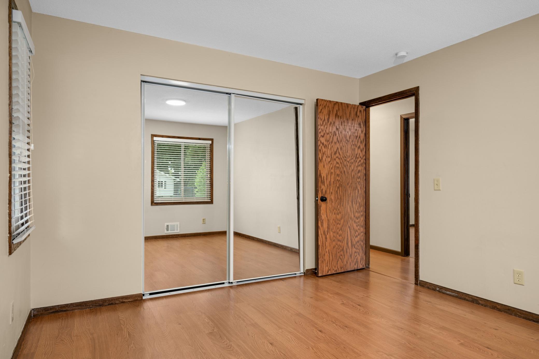 View of Residential at 1989 Foxridge Road, Saint Paul MN 55119, Saint Paul (14 of 36) - Mike Wilen | Minnesota Team Real Estate