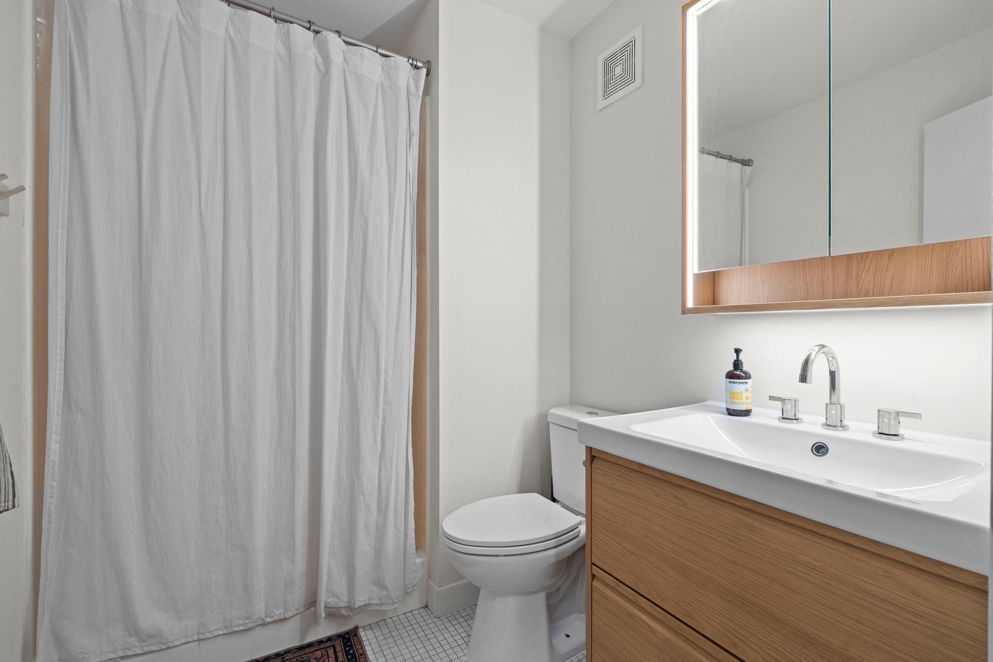 View of Residential at 121 Washington Avenue #1516, Minneapolis MN 55401, Minneapolis (18 of 48) - Mike Wilen | Minnesota Team Real Estate