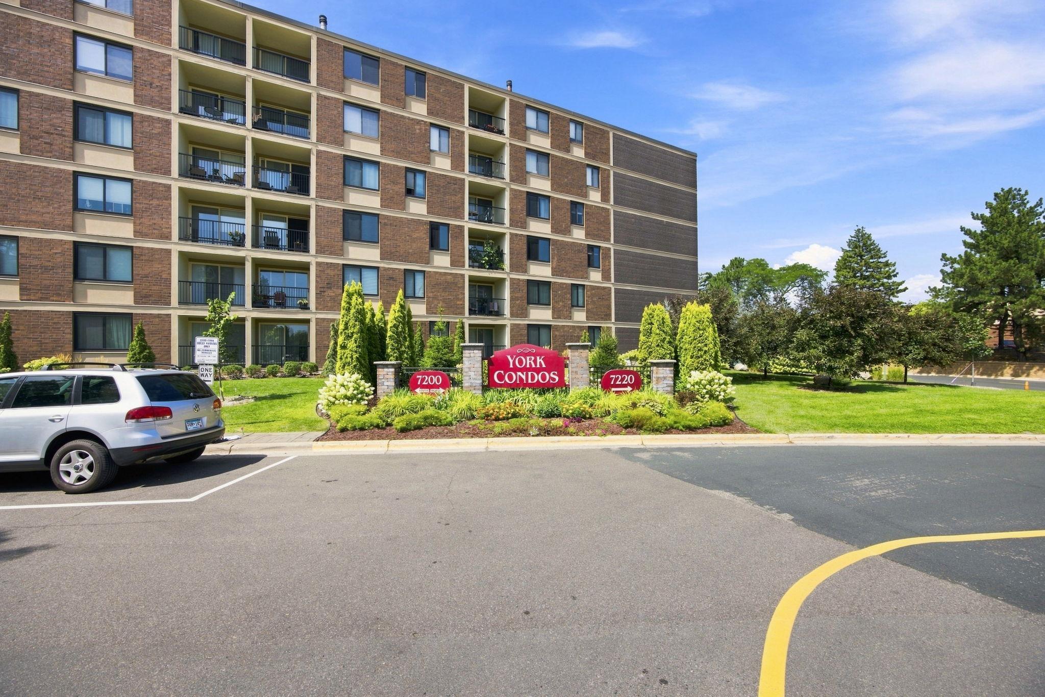 View of Residential at 7200 York Avenue #314, Edina MN 55435, Edina (29 of 30) - Mike Wilen | Minnesota Team Real Estate