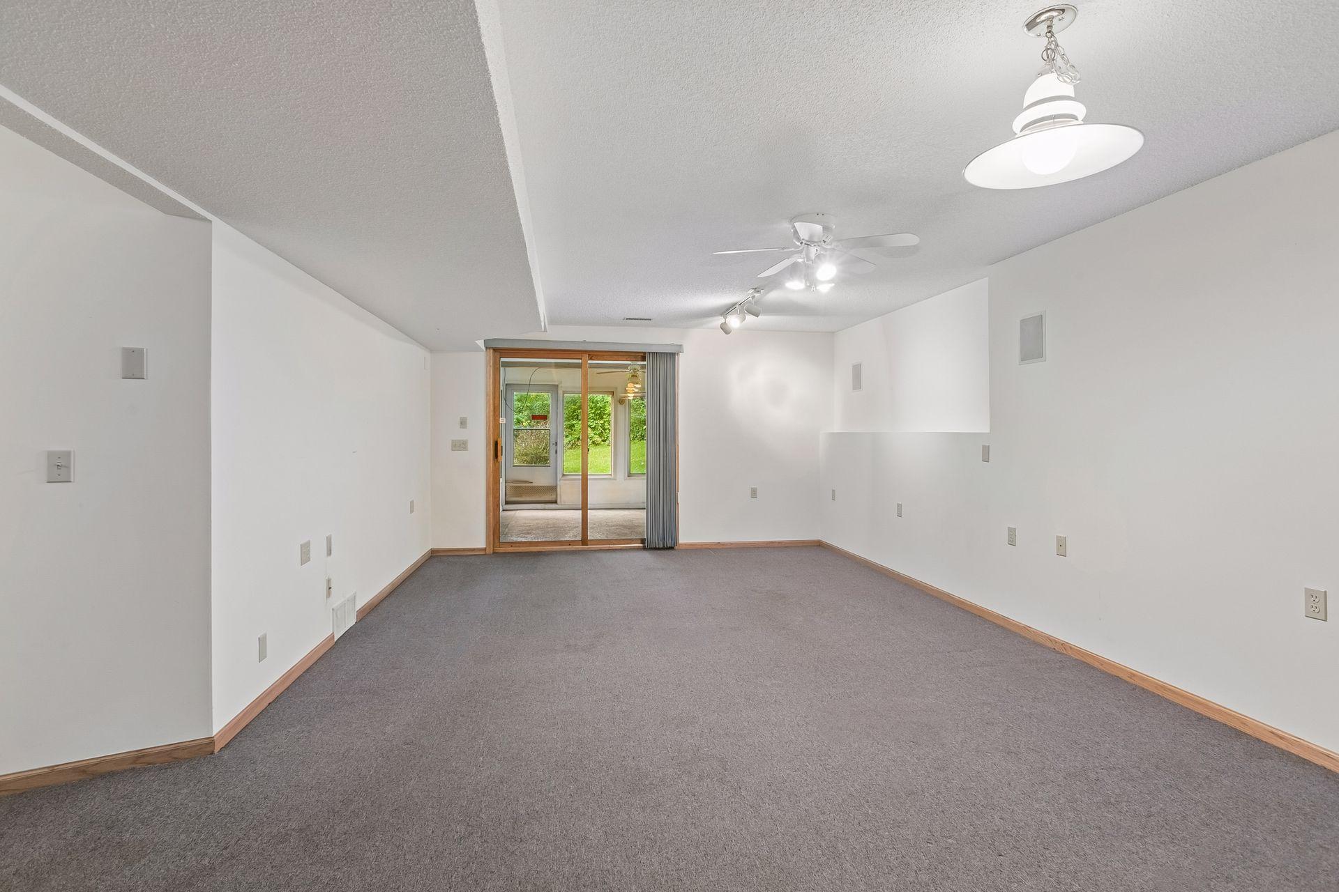 View of Residential at 695 Emerald Ridge, Roseville MN 55113, Roseville (31 of 47) - Mike Wilen | Minnesota Team Real Estate