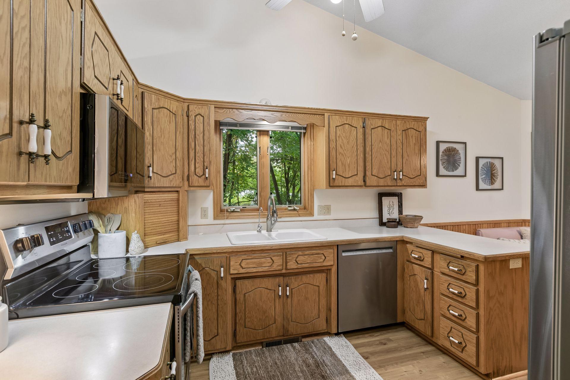 View of Residential at 695 Emerald Ridge, Roseville MN 55113, Roseville (14 of 47) - Mike Wilen | Minnesota Team Real Estate
