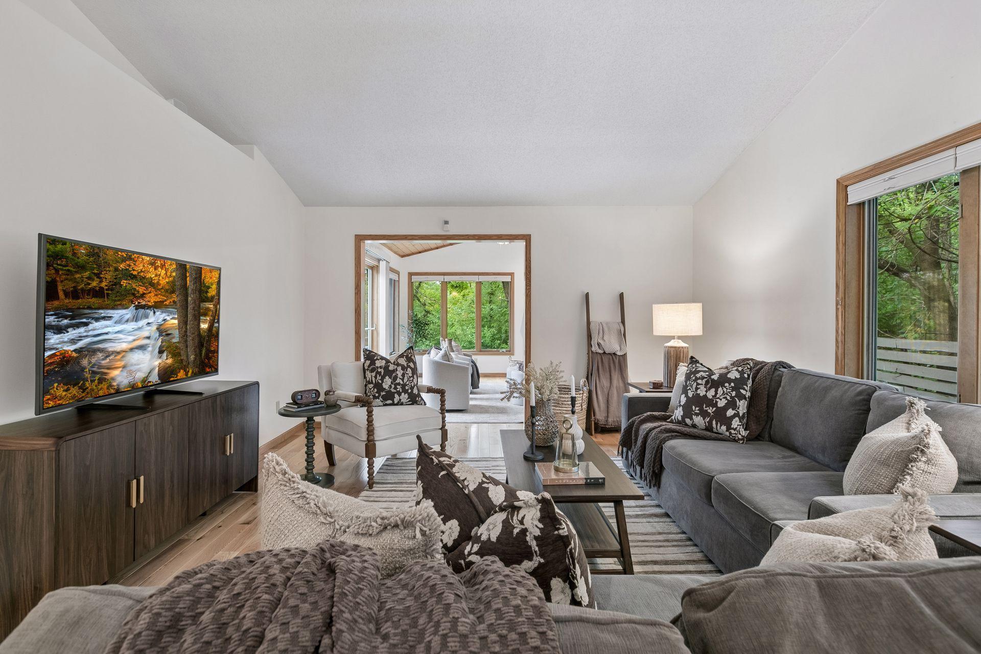 View of Residential at 695 Emerald Ridge, Roseville MN 55113, Roseville (8 of 47) - Mike Wilen | Minnesota Team Real Estate