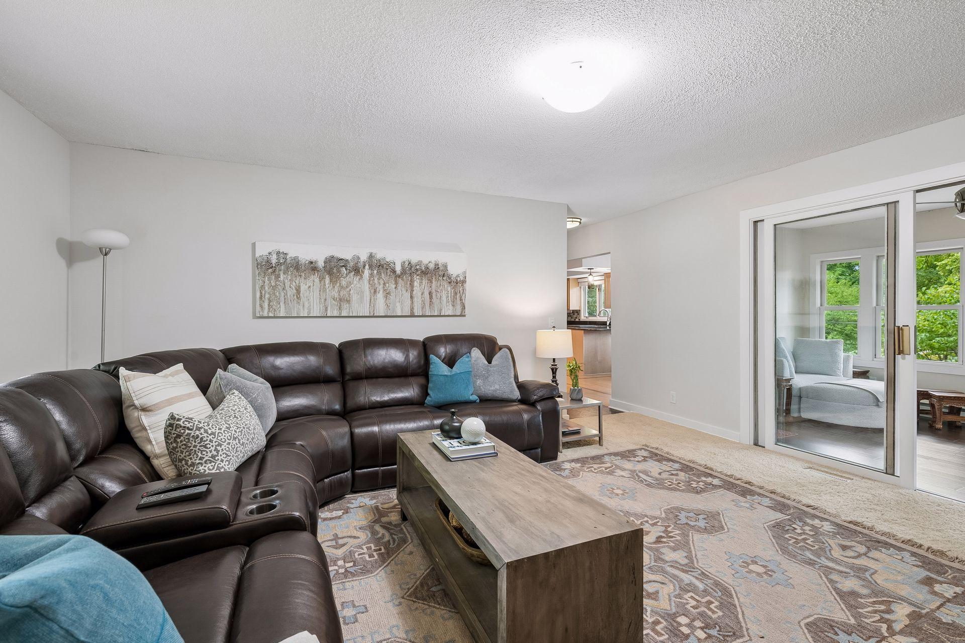 View of Residential at 6016 Eden Prairie Road, Edina MN 55436, Edina (17 of 39) - Mike Wilen | Minnesota Team Real Estate