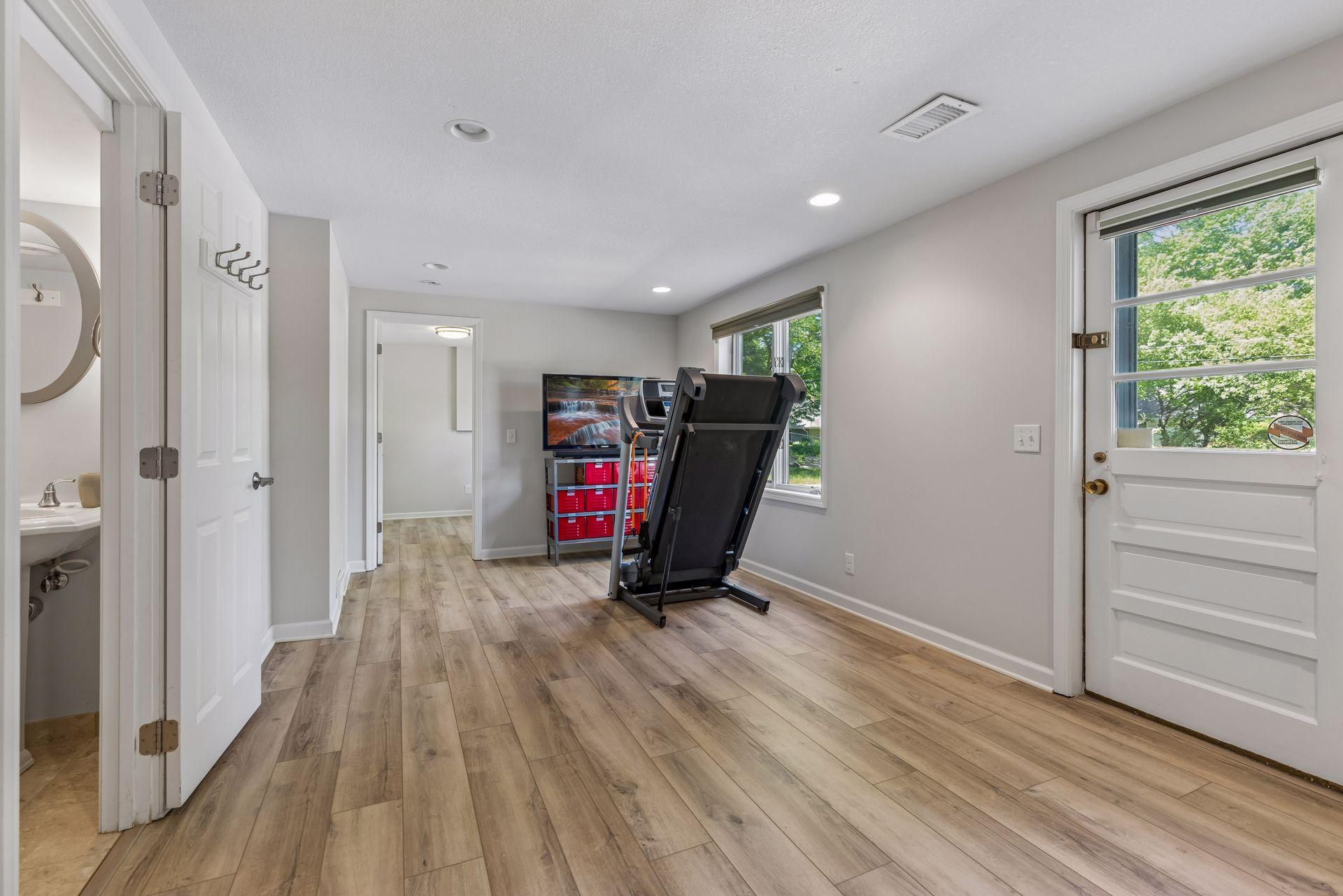 View of Residential at 6016 Eden Prairie Road, Edina MN 55436, Edina (29 of 39) - Mike Wilen | Minnesota Team Real Estate