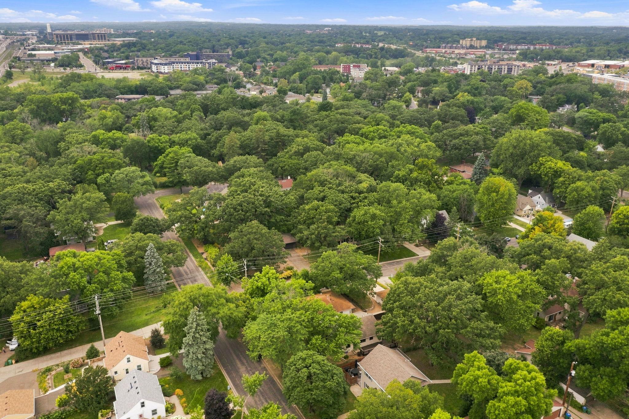 View of Residential at 7720 Edgebrook Drive, Saint Louis Park MN 55426, Saint Louis Park (38 of 39) - Mike Wilen | Minnesota Team Real Estate